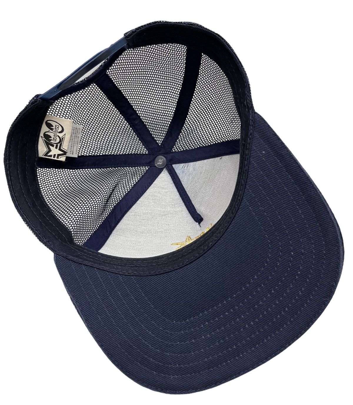 Japanese Brand 🔥RARE🔥 YOKOHAMA DeNA BAYSTARS x MOONEYES Trucker Hat Size ONE SIZE - 7 Thumbnail