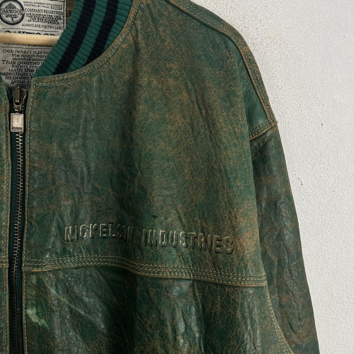 Japanese Brand VINTAGE OAKWOOD LEATHER VARSITY BOMBER JACKET BIG LOGO Size US L / EU 52-54 / 3 - 5 Thumbnail