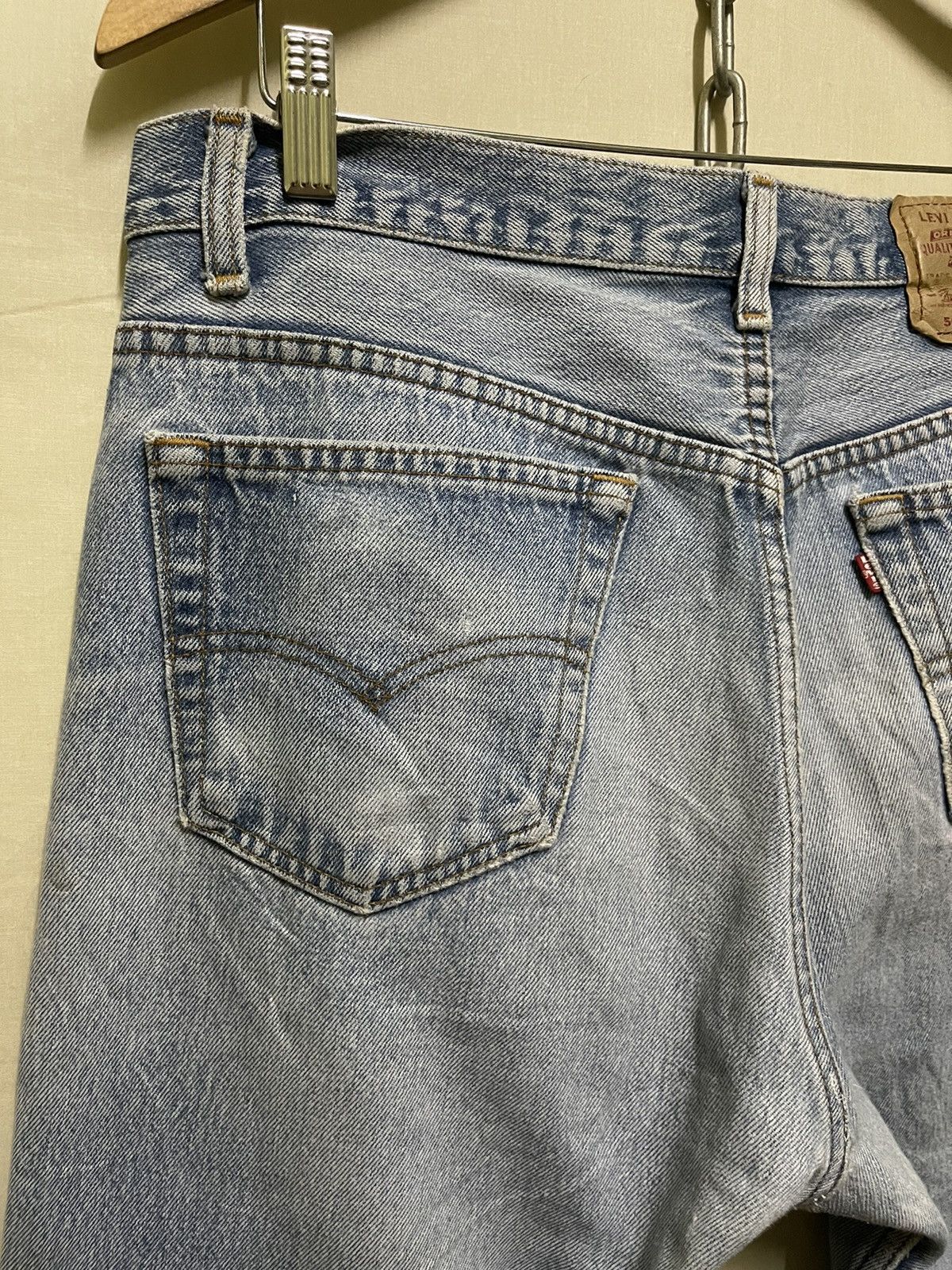 Levi's Vintage Clothing Vintage Thrashed Levis 501 Jeans Size US 33 - 13 Thumbnail