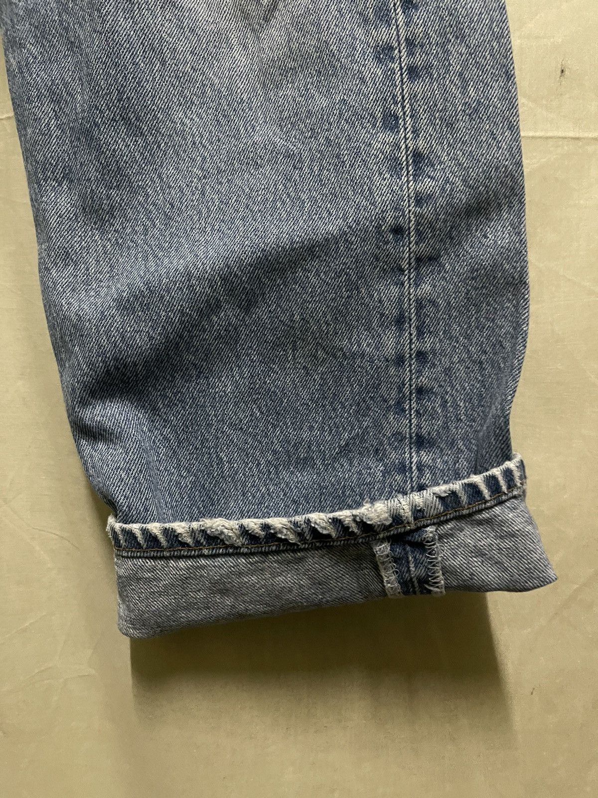Levi's Vintage Clothing Vintage Thrashed Levis 501 Jeans Size US 33 - 11 Thumbnail