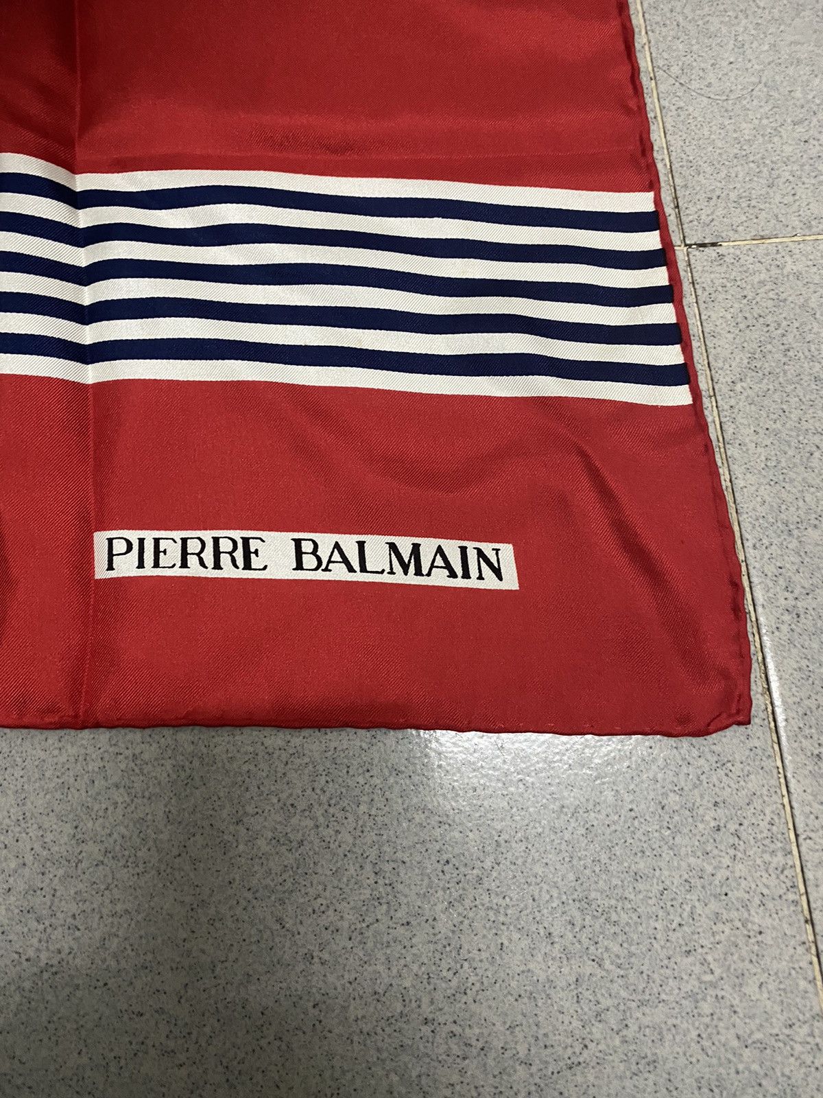 Japanese Brand × Pierre Balmain × Vintage Offer‼️Vintage Pierre Balmain Silk Scarf Size ONE SIZE - 2 Thumbnail