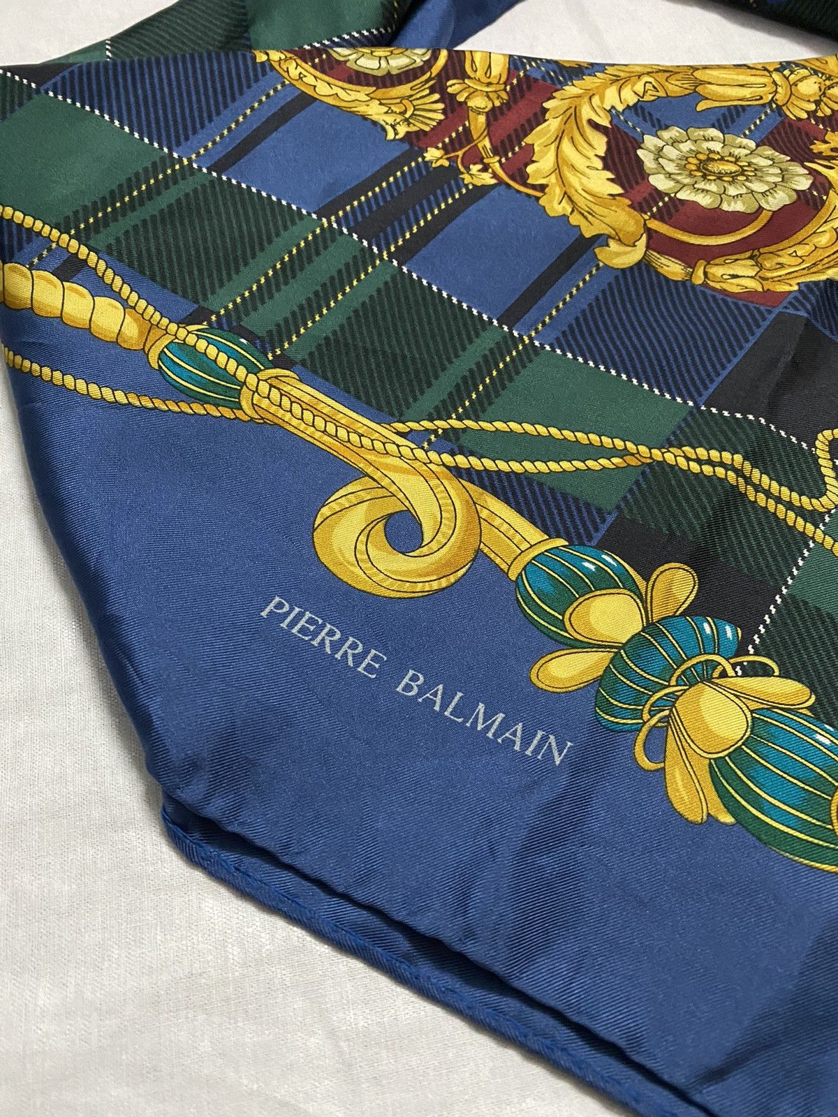 Pierre Balmain × Vintage Offer‼️Vintage Pierre Balmain Silk Scarf Size ONE SIZE - 5 Thumbnail