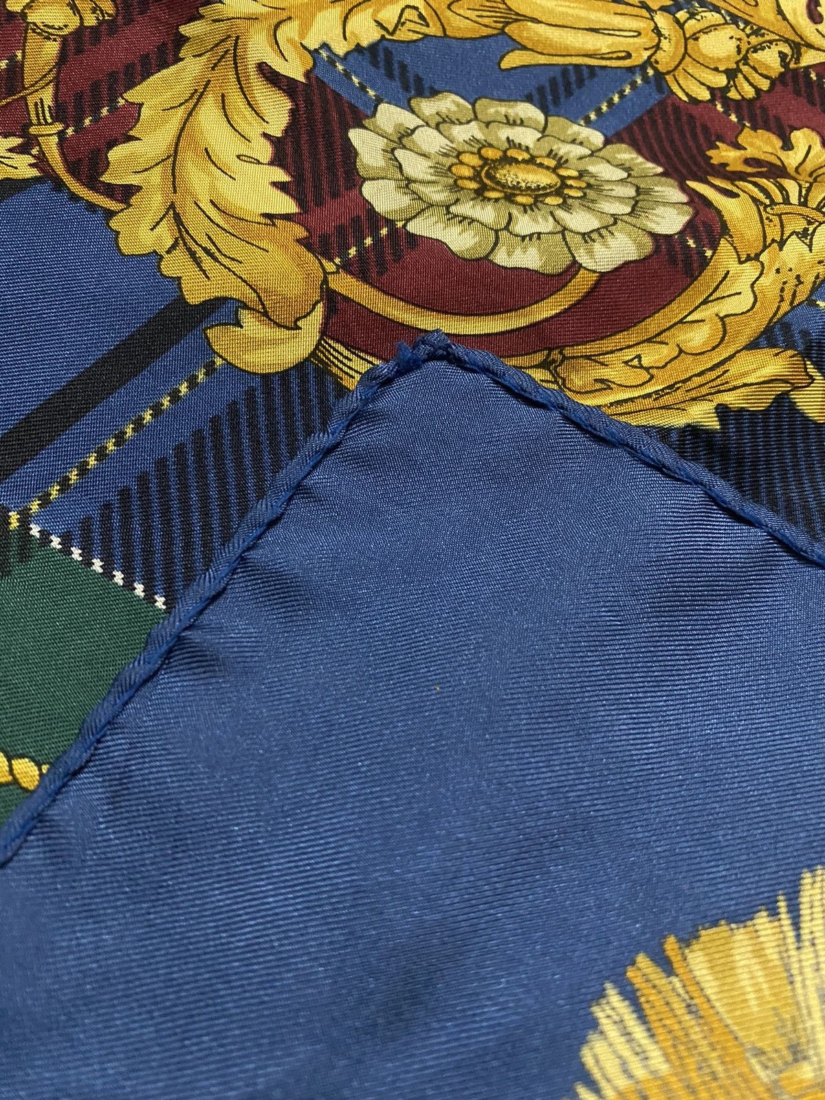 Pierre Balmain × Vintage Offer‼️Vintage Pierre Balmain Silk Scarf Size ONE SIZE - 3 Thumbnail