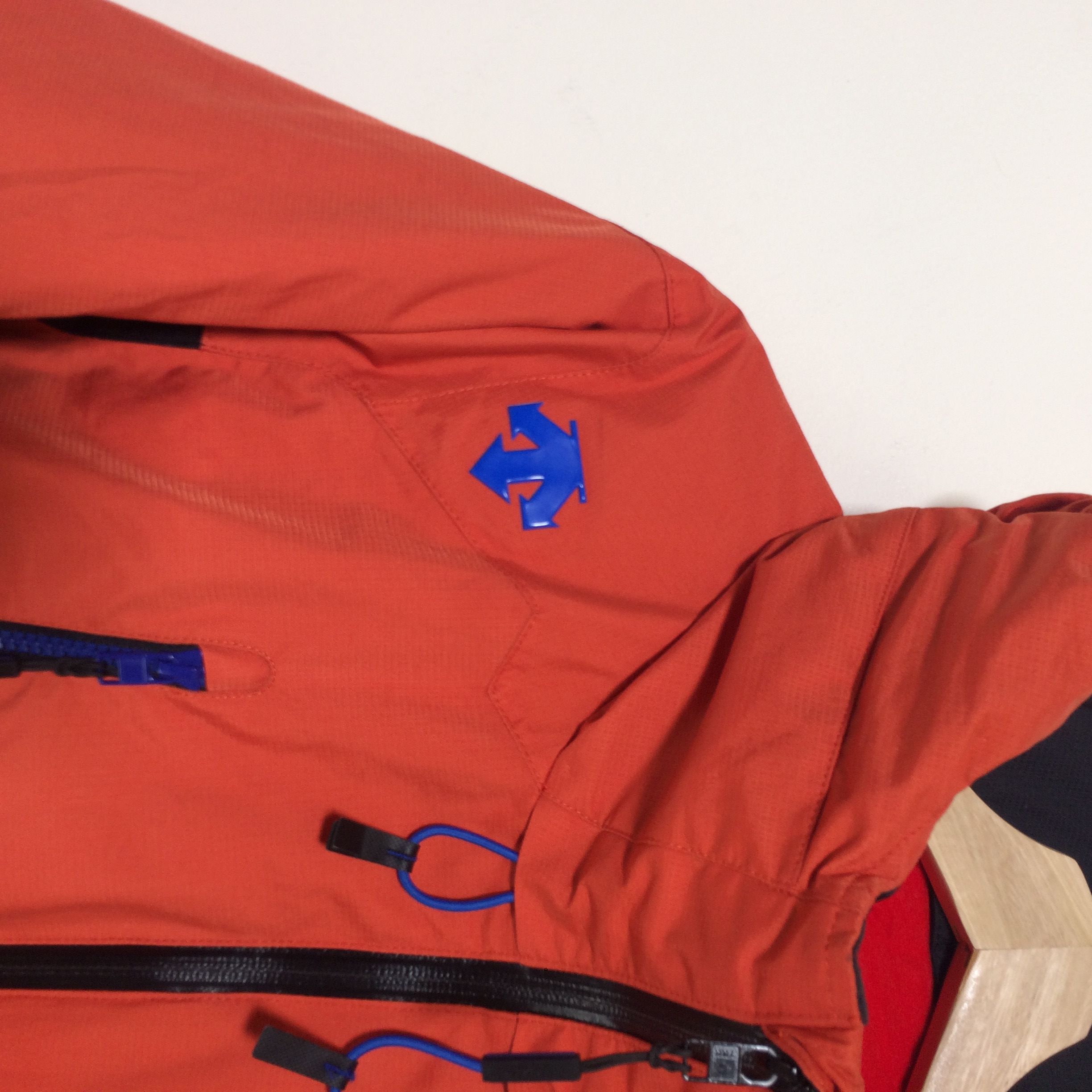 Descente Descente Heat Navi Allterrain Waterproof Hooded Jacket Size US L / EU 52-54 / 3 - 5 Thumbnail