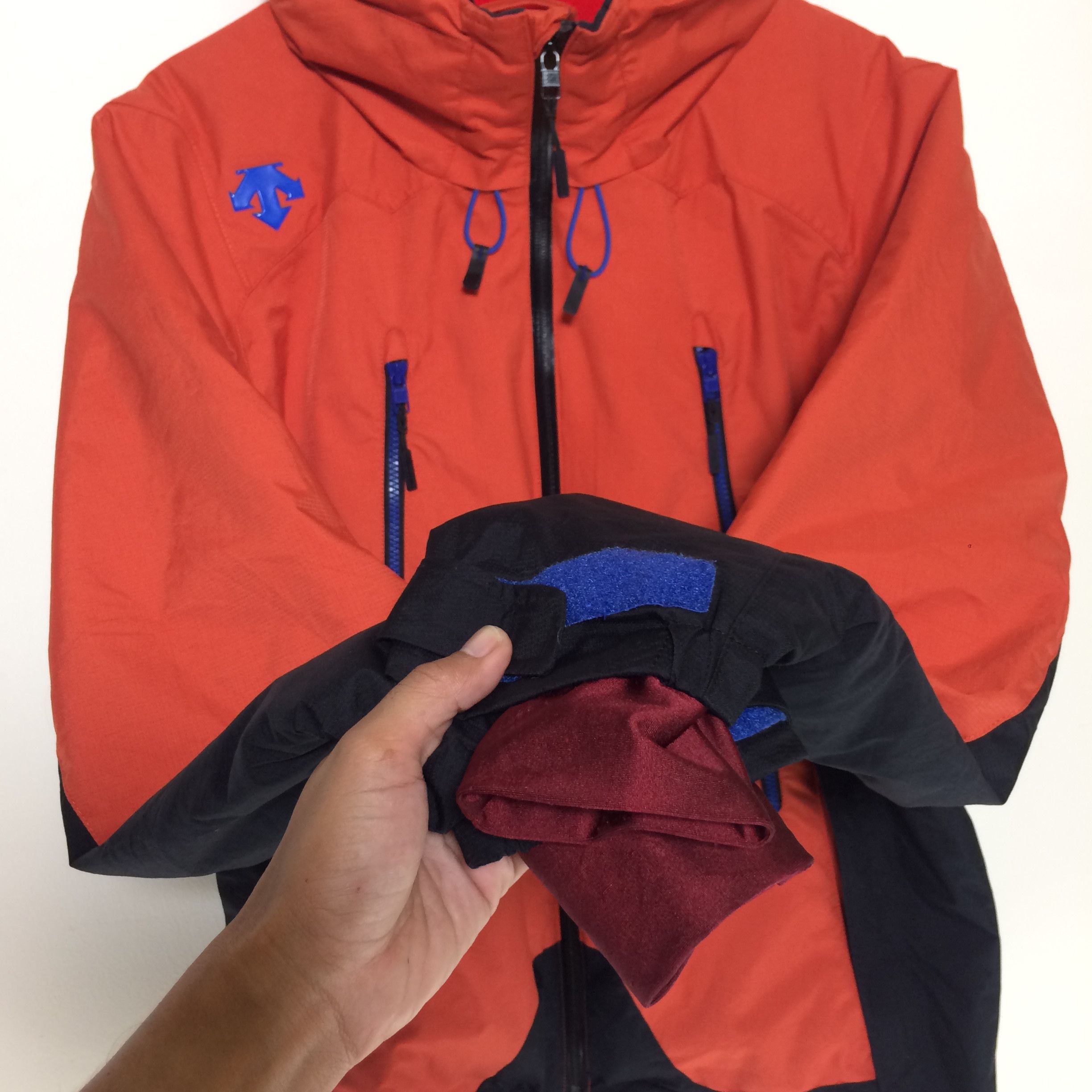 Descente Descente Heat Navi Allterrain Waterproof Hooded Jacket Size US L / EU 52-54 / 3 - 12 Thumbnail