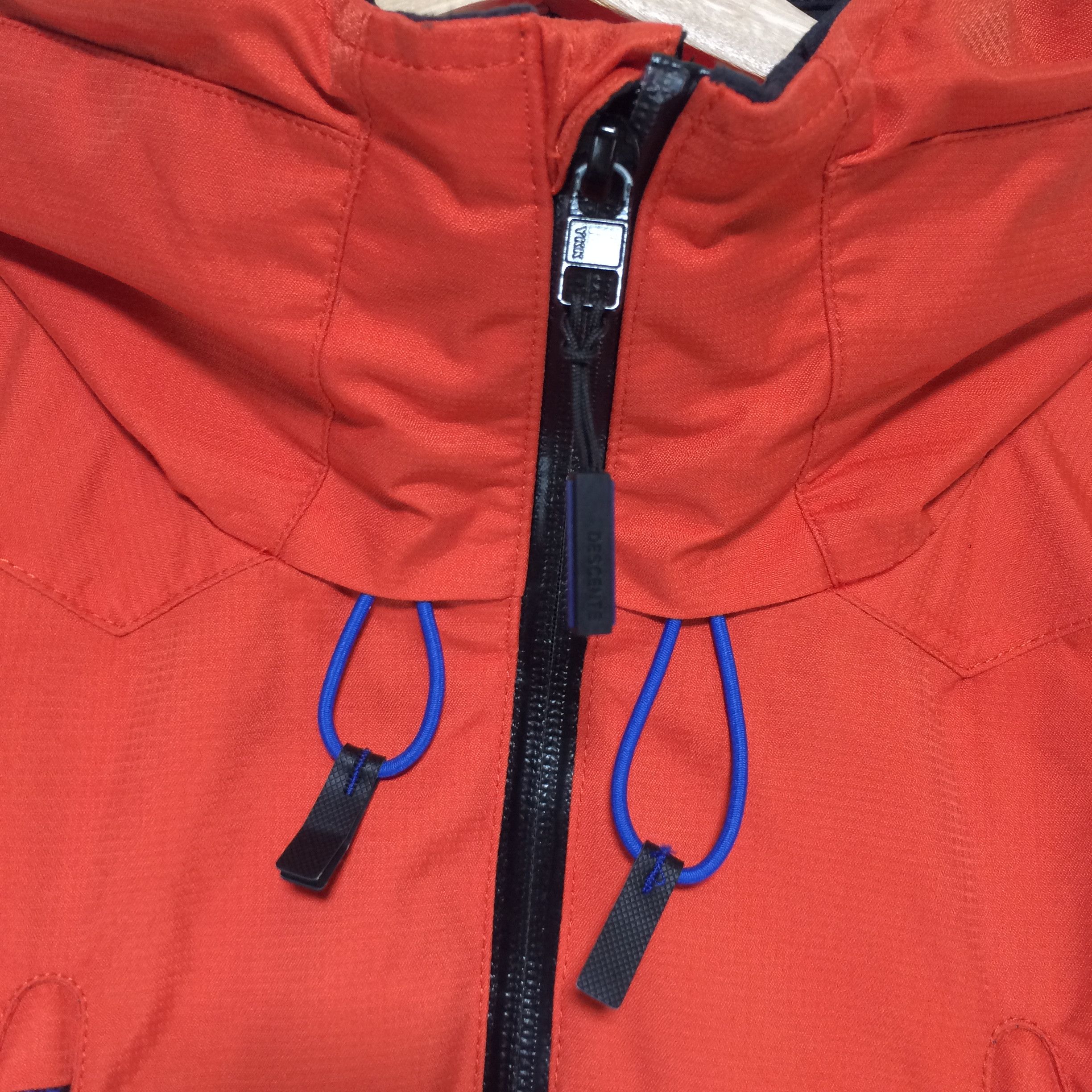 Descente Descente Heat Navi Allterrain Waterproof Hooded Jacket Size US L / EU 52-54 / 3 - 6 Thumbnail