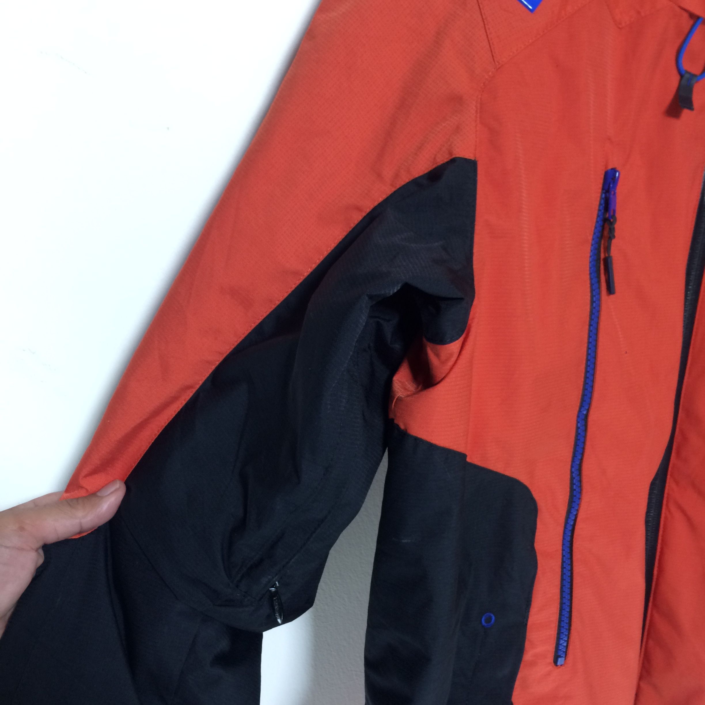 Descente Descente Heat Navi Allterrain Waterproof Hooded Jacket Size US L / EU 52-54 / 3 - 11 Thumbnail