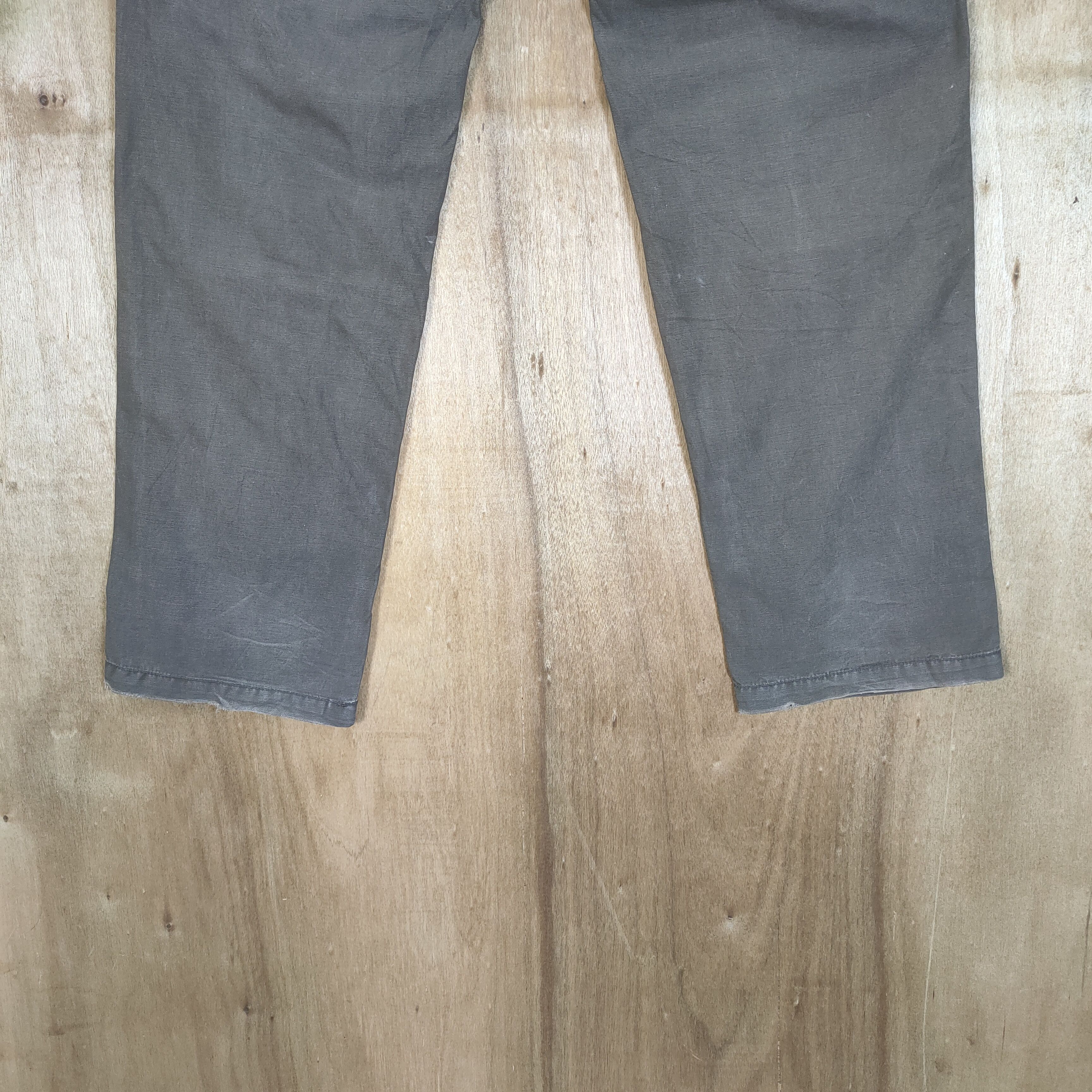 Oshkosh VINTAGE BROWN BAGGY CARGO PANTS Size US 32 / EU 48 - 8 Thumbnail