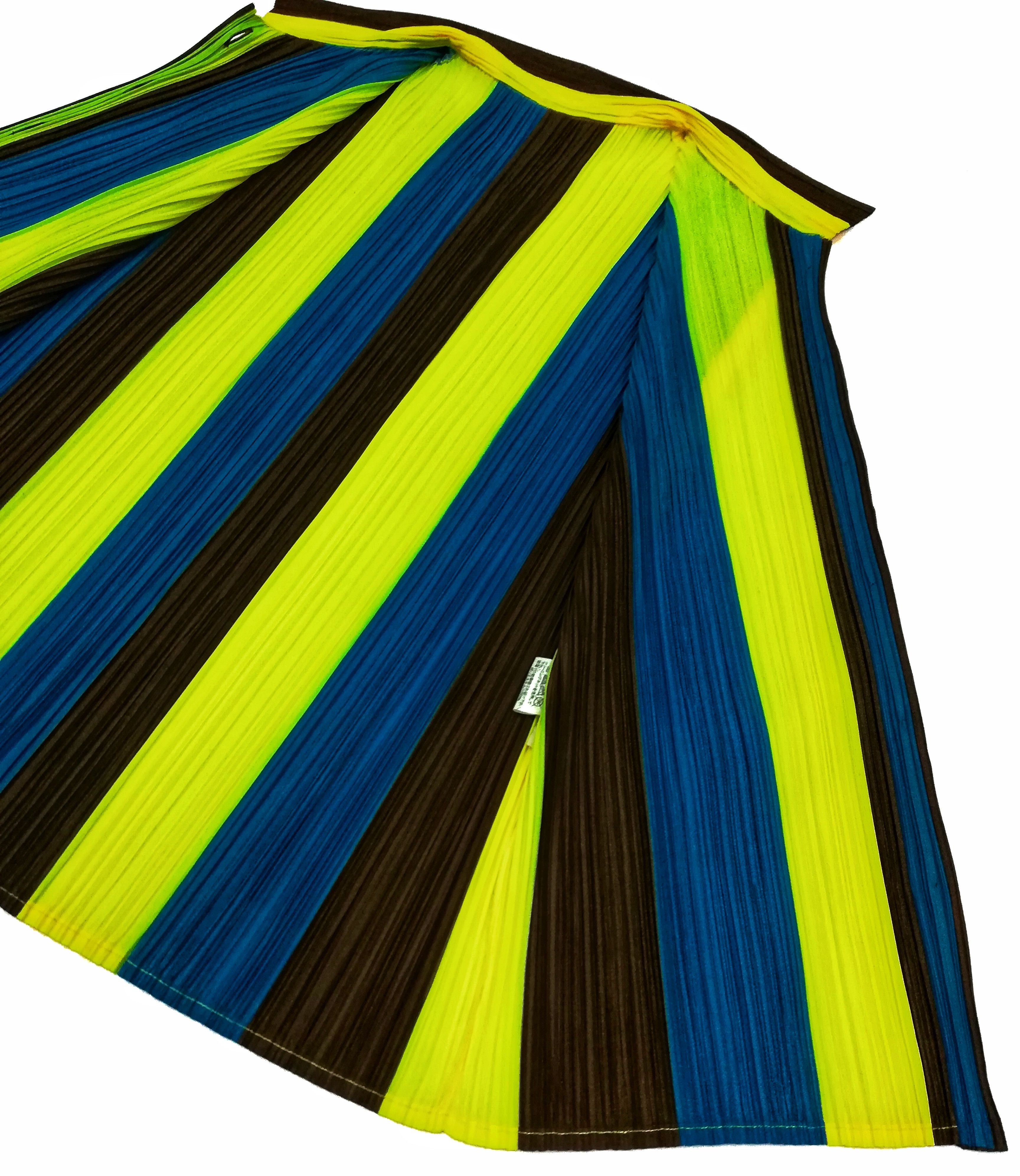 Issey Miyake 🔥Pleats Please By ISSEY MIYAKE Multicolour Sleeveless🔥 Size US M / EU 48-50 / 2 - 7 Thumbnail