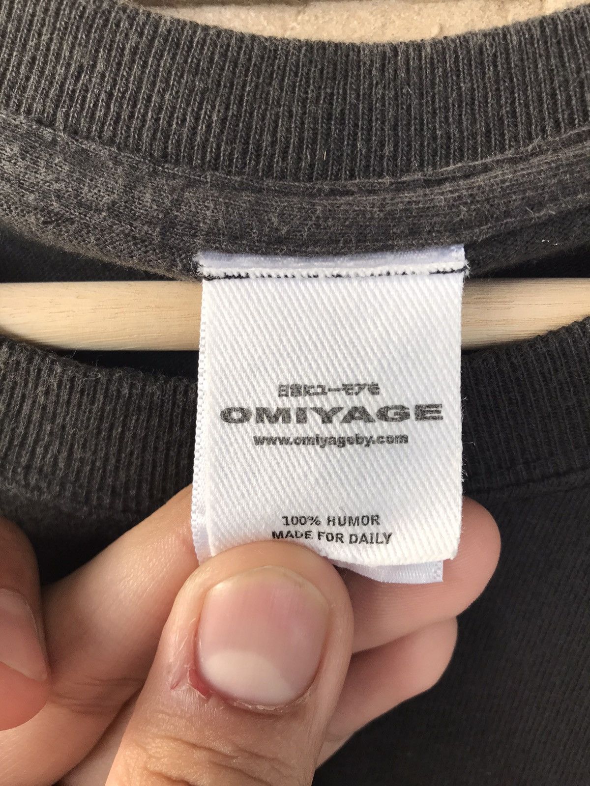 Vintage Vintage Y2k Omigage Art Longsleeve Tee Size US L / EU 52-54 / 3 - 9 Thumbnail