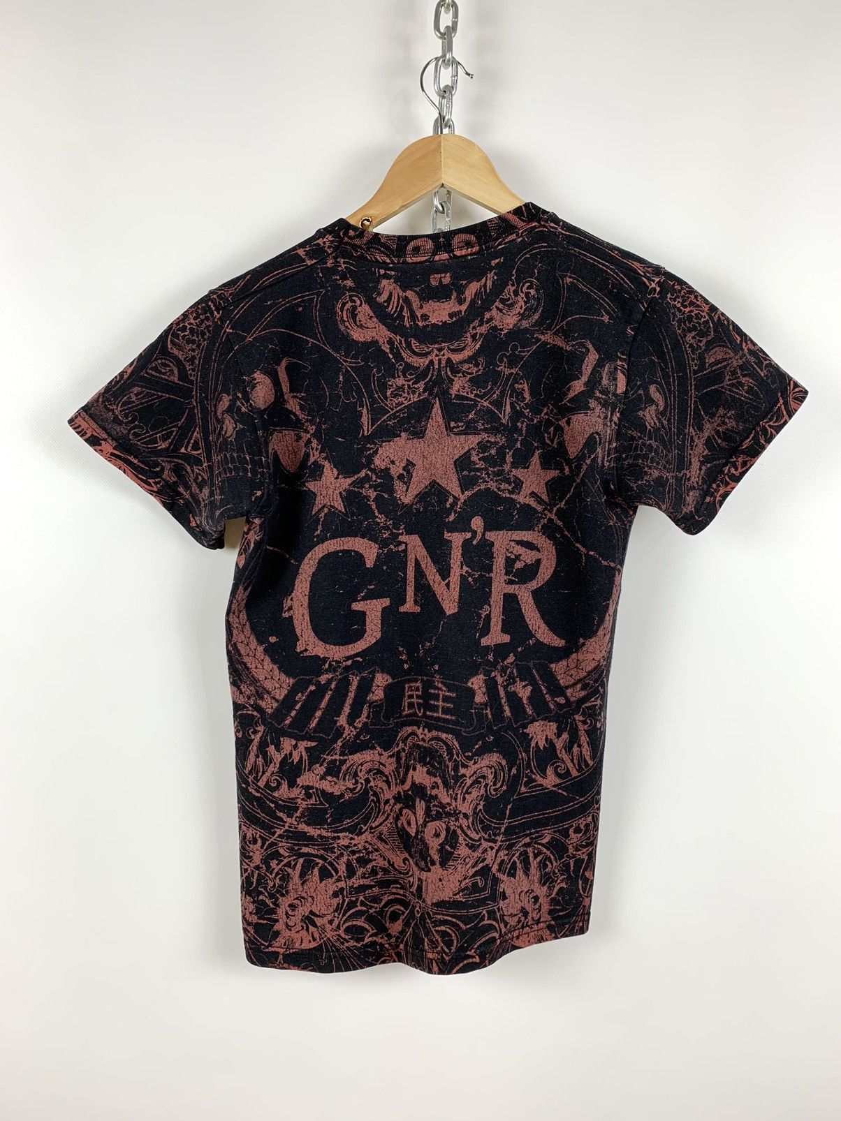 Band Tees Vintage Guns N’ Roses All Over Print T-Shirt Size US S / EU 44-46 / 1 - 2 Thumbnail