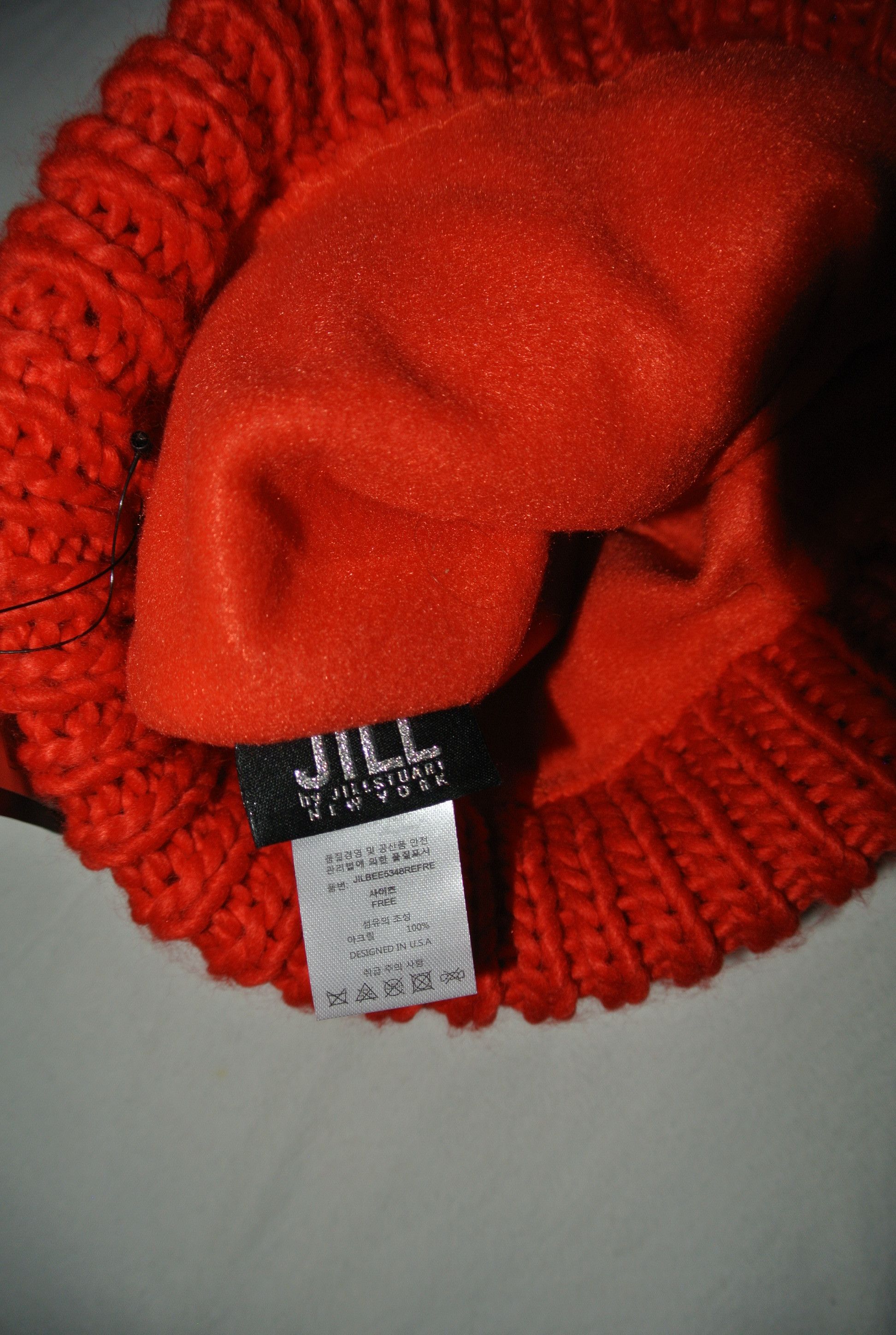 Jil Stuart H47 Jil Stuart Red Beanie double lined wool duvet NEW Size ONE SIZE - 6 Thumbnail