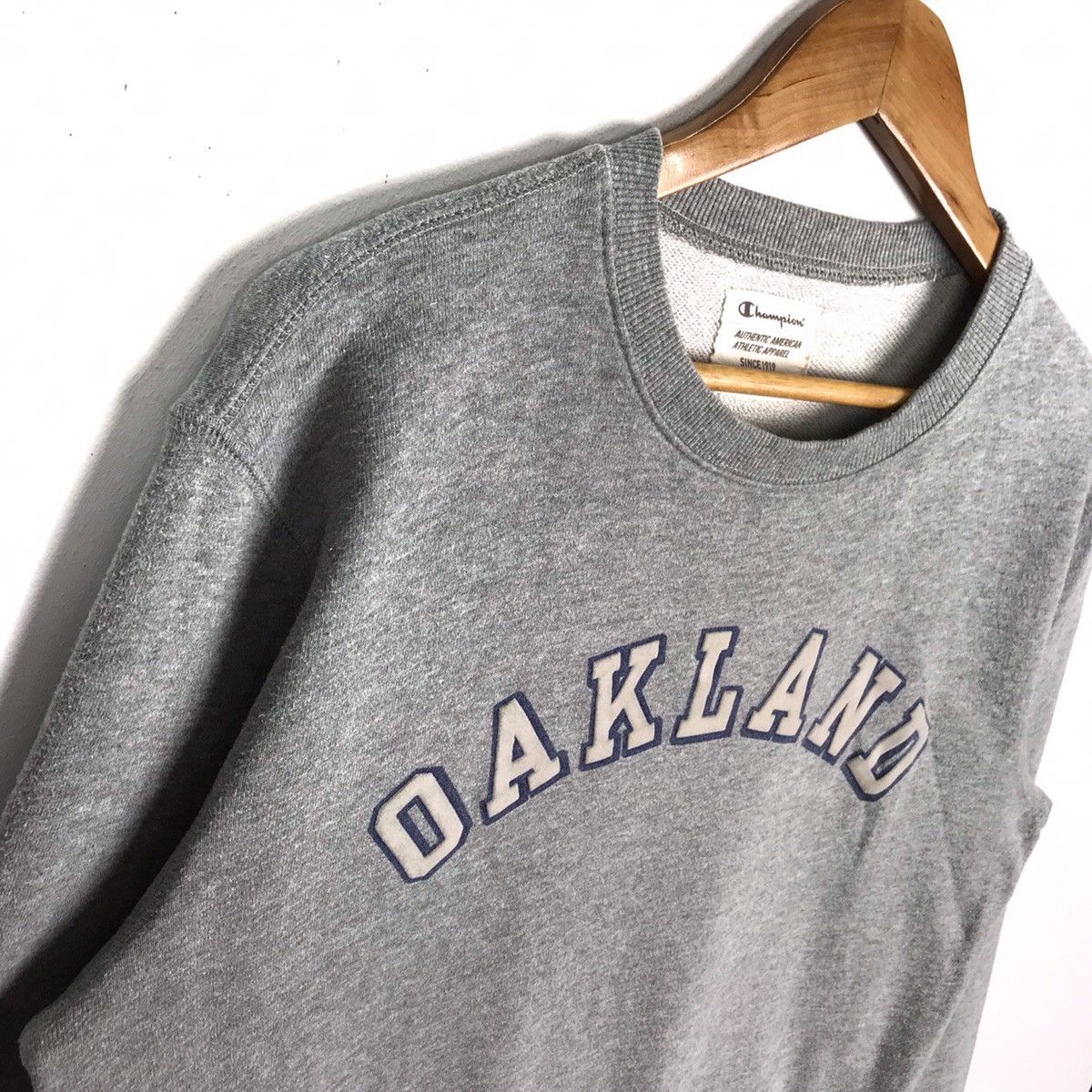 Champion Vintage Champion Oakland Sweatshirt Pullover Jumper Size US S / EU 44-46 / 1 - 4 Thumbnail