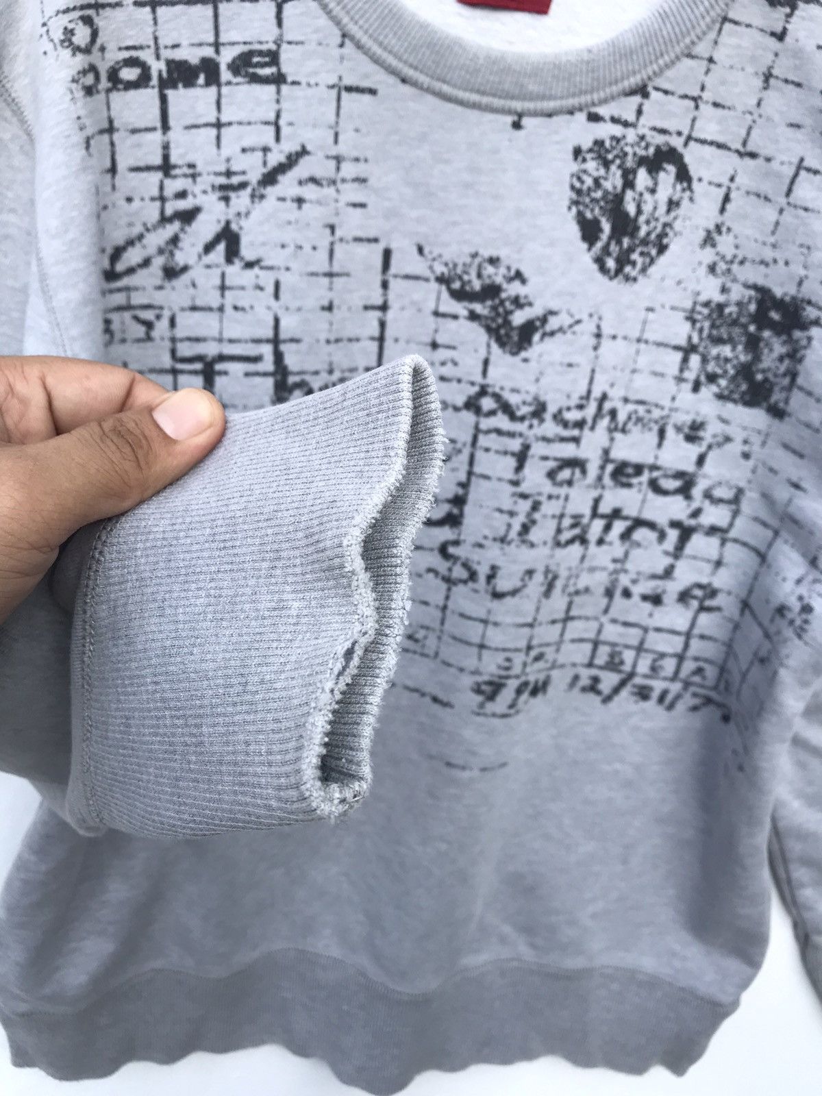 Levi's Levis Big Print Distressed Sweatshirt Size US M / EU 48-50 / 2 - 5 Thumbnail