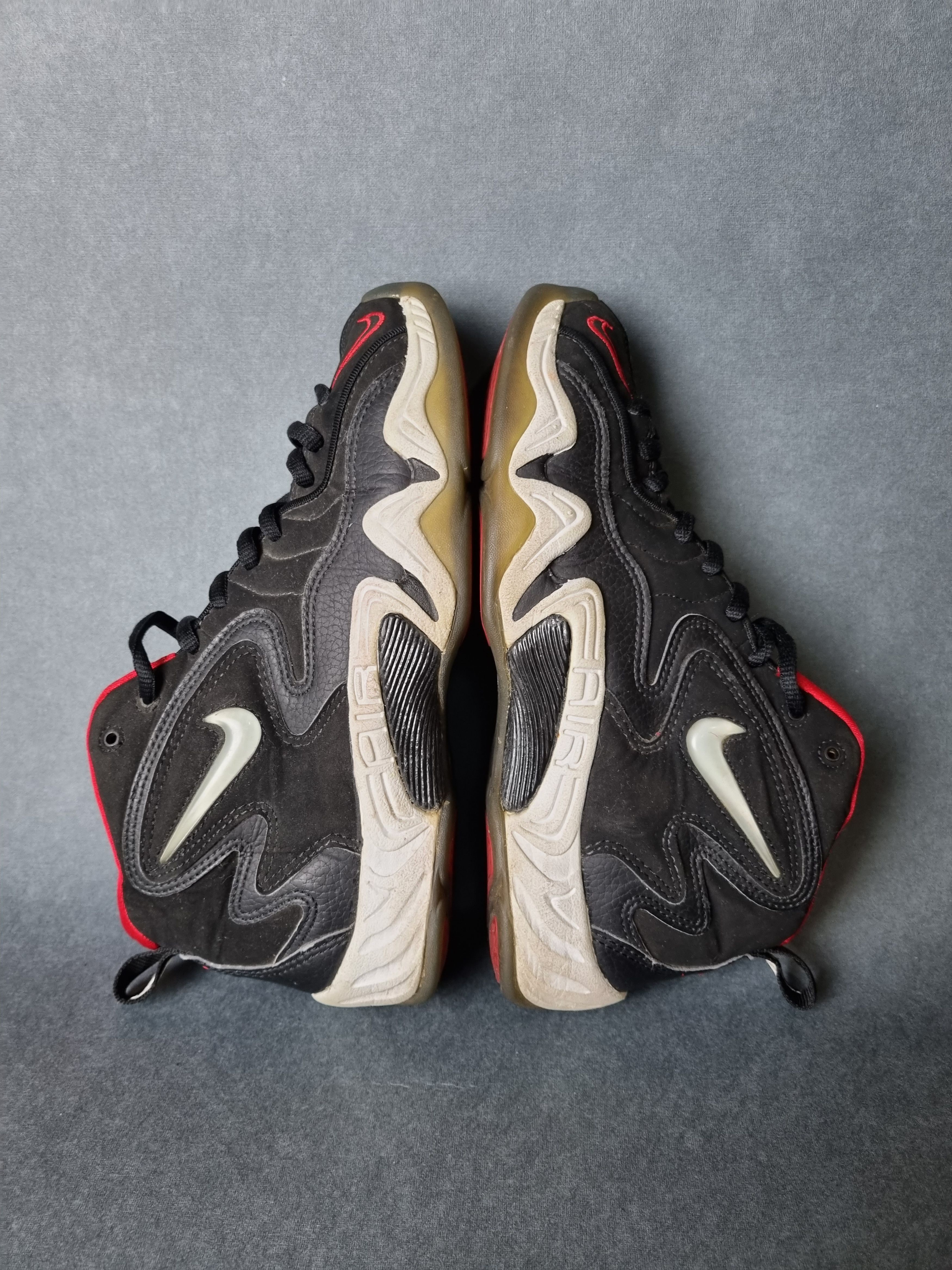 Nike 1997 Nike Air Winged Flight Black / White Varsity Red Size US 8.5 / EU 41-42 - 6 Thumbnail