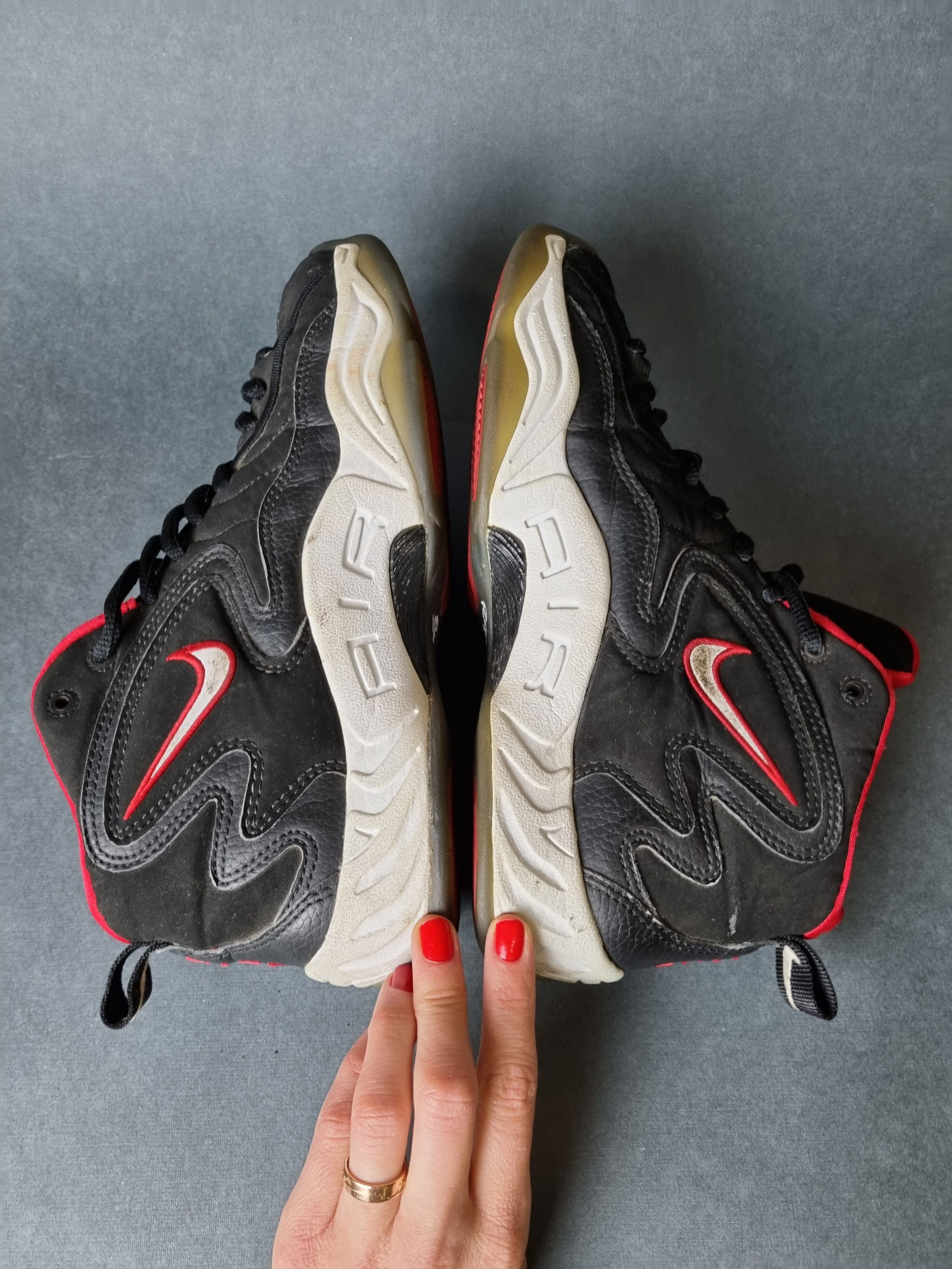 Nike 1997 Nike Air Winged Flight Black / White Varsity Red Size US 8.5 / EU 41-42 - 5 Thumbnail