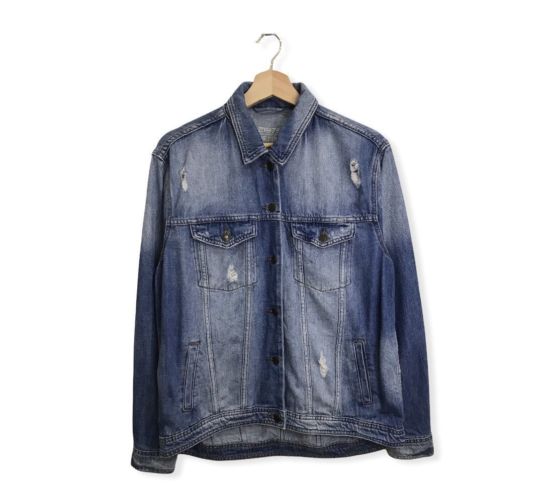 Zara Zara Distressed Denim Trucker Jacket Size US M / EU 48-50 / 2 - 1 Thumbnail