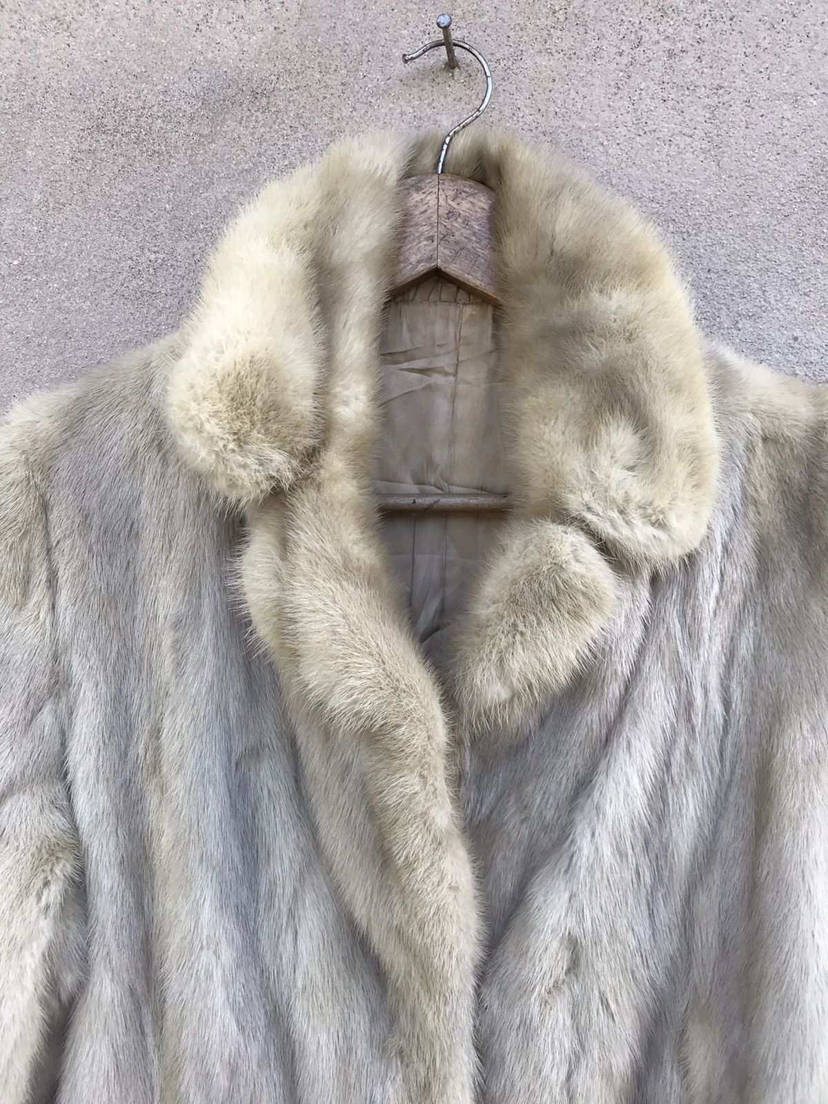 Sagafurs BEAUTIFUL VINTAGE LENGTH SABLE FUR JACKET BOLERO SAGA FUR Size M / US 6-8 / IT 42-44 - 5 Thumbnail