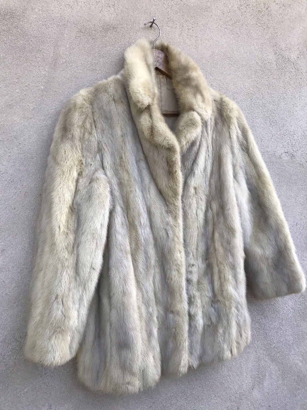 Sagafurs BEAUTIFUL VINTAGE LENGTH SABLE FUR JACKET BOLERO SAGA FUR Size M / US 6-8 / IT 42-44 - 3 Thumbnail