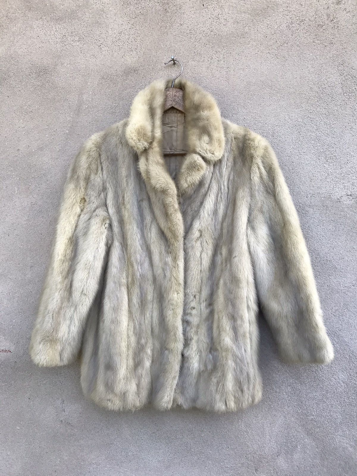 Sagafurs BEAUTIFUL VINTAGE LENGTH SABLE FUR JACKET BOLERO SAGA FUR Size M / US 6-8 / IT 42-44 - 4 Thumbnail