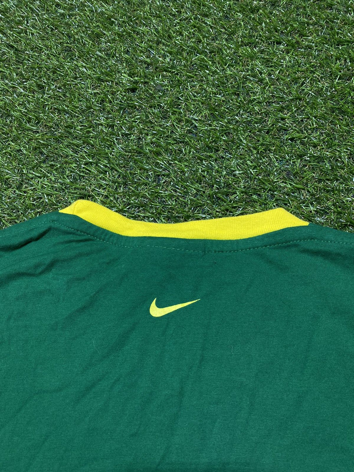 Nike Vintage 90s Nike tee streetwear big logo swoosh size XL Size US XL / EU 56 / 4 - 4 Thumbnail