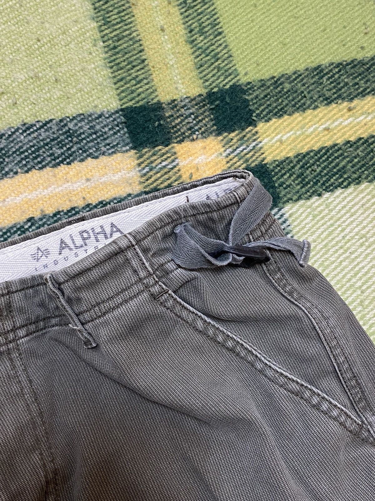 Alpha Industries Vintage Alpha Industries cargo pants military 90s size 34 Size US 34 / EU 50 - 8 Thumbnail