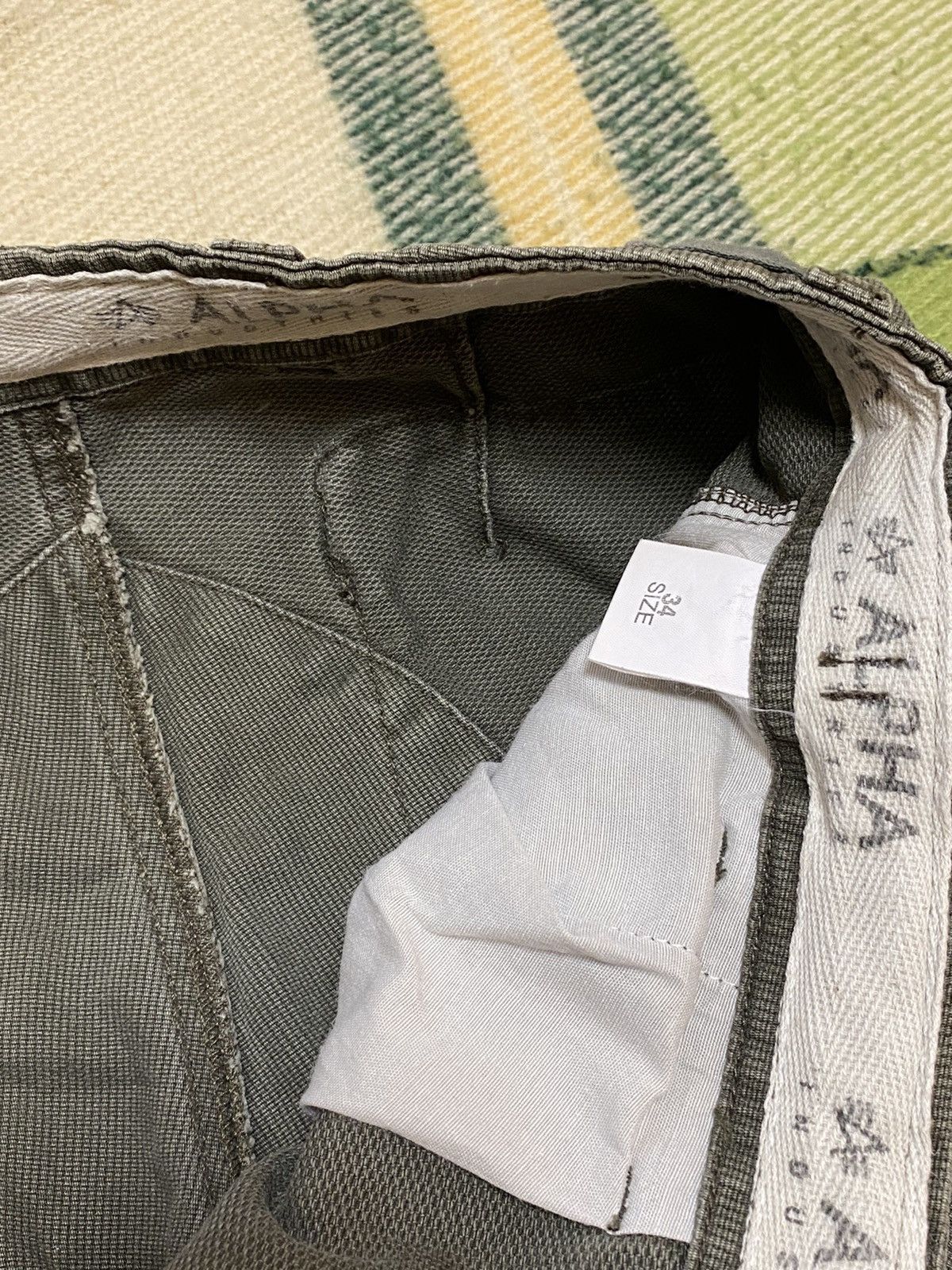 Alpha Industries Vintage Alpha Industries cargo pants military 90s size 34 Size US 34 / EU 50 - 9 Thumbnail