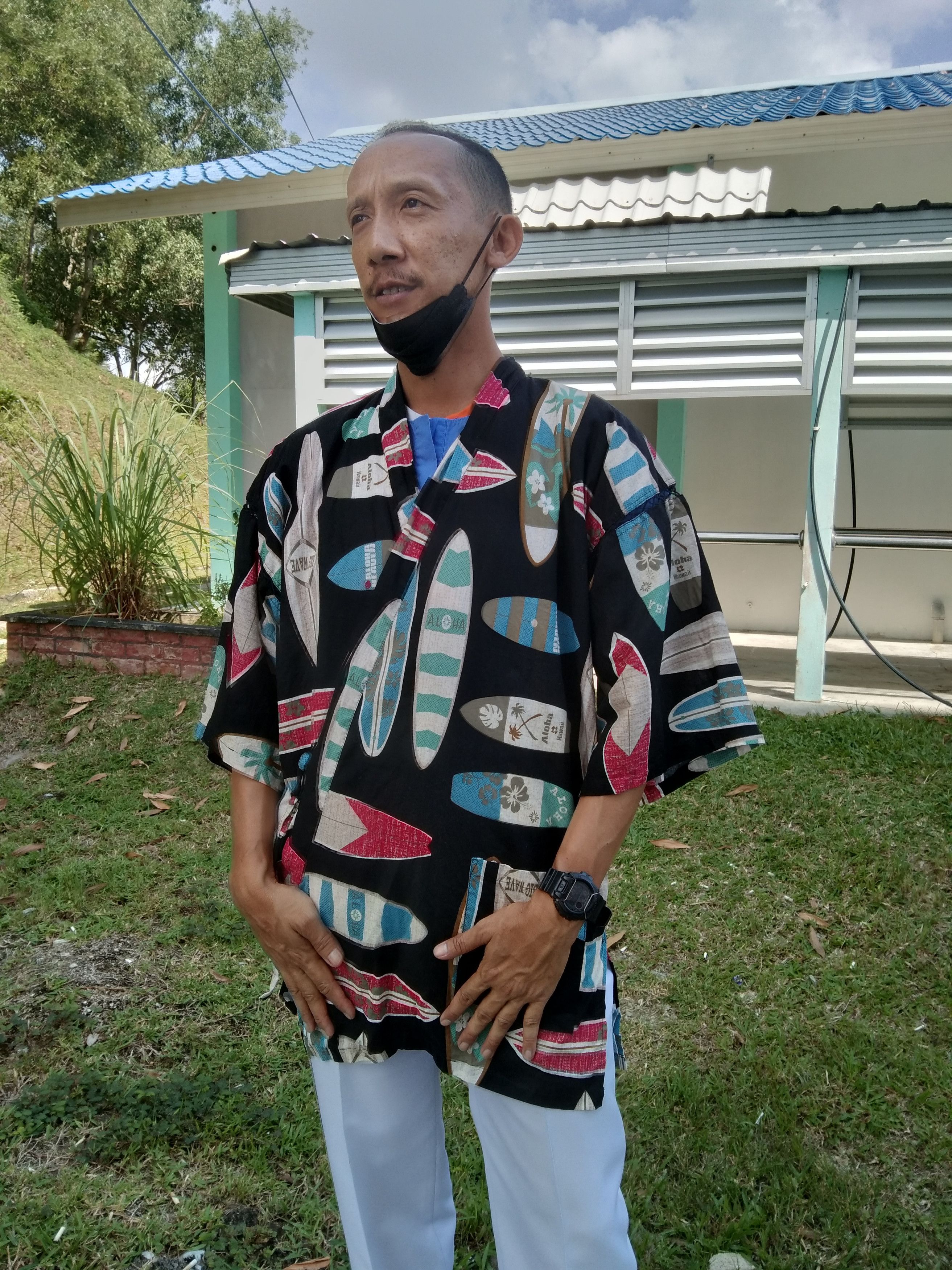 LIGHTLAYERS FASHIONISTA HAWAIIAN KIMONO