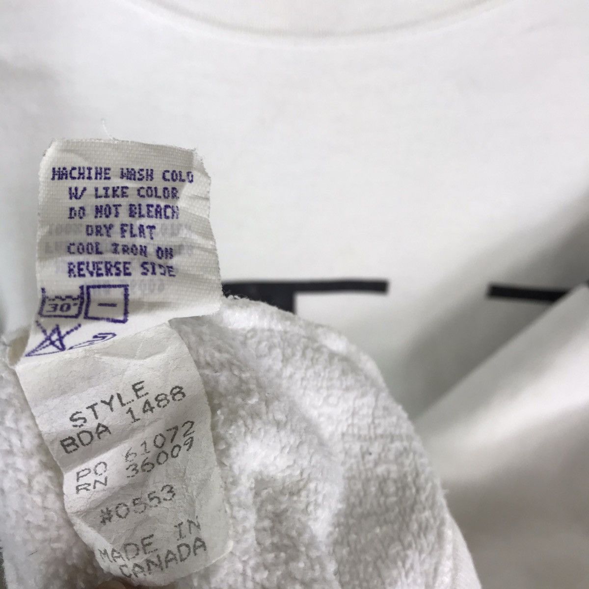 Calvin Klein Vintage 90s Calvin Klein Jeans Sweatshirt Pullover Jumper Size US L / EU 52-54 / 3 - 4 Thumbnail