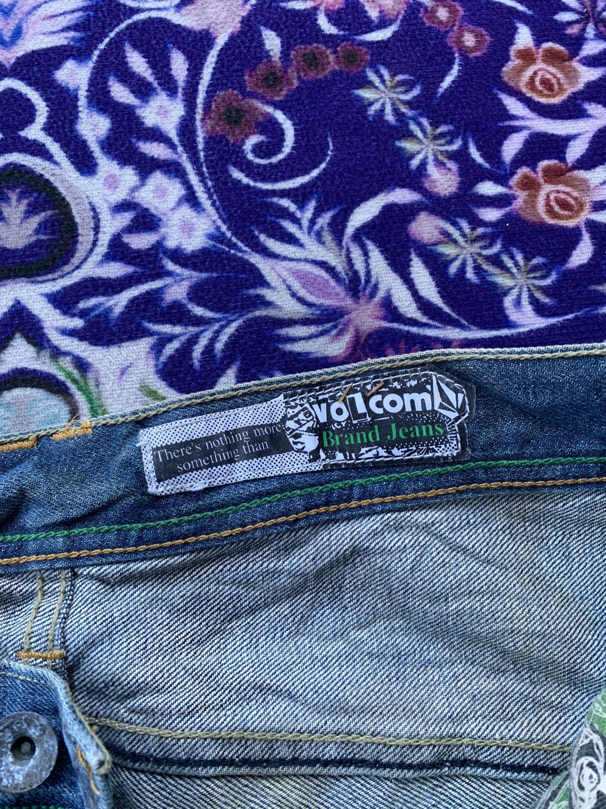 Volcom Vintage Volcom Distressed Denim Size US 33 - 6 Thumbnail