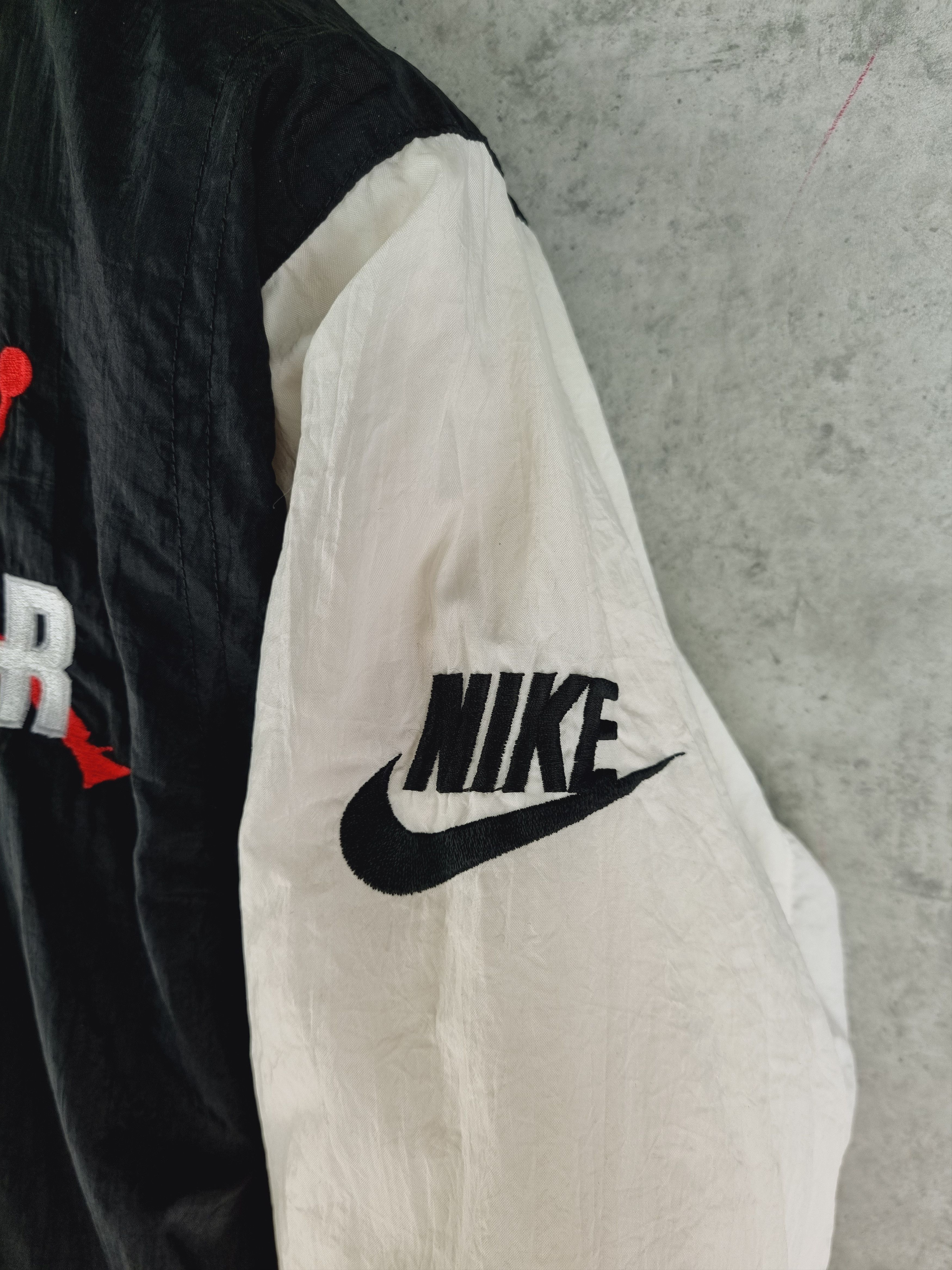 Jordan Brand × Nike × Vintage 90s Rare NIKE Air Jordan Vintage Nylon Light Jacket Size US S / EU 44-46 / 1 - 8 Thumbnail