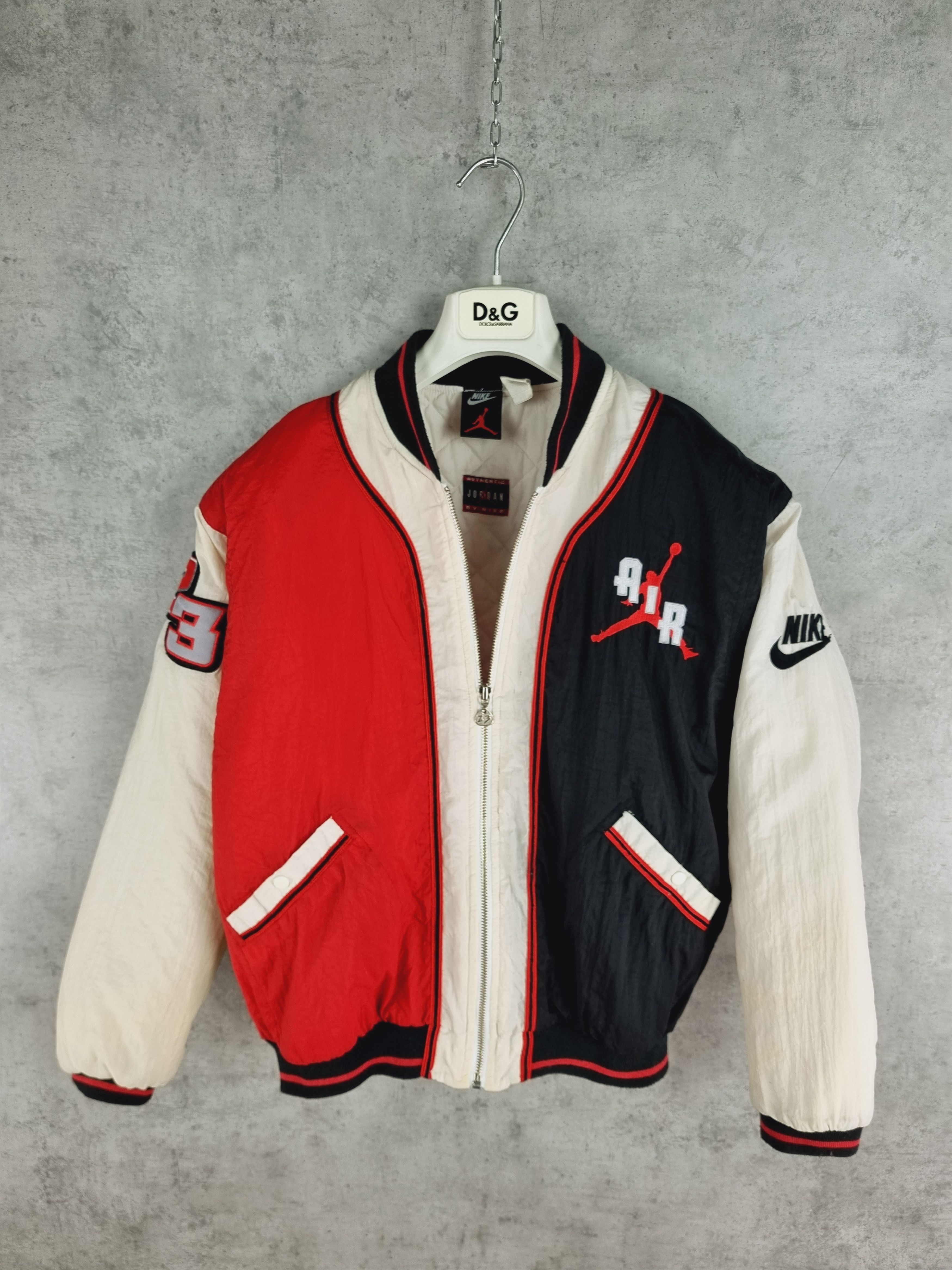 Jordan Brand × Nike × Vintage 90s Rare NIKE Air Jordan Vintage Nylon Light Jacket Size US S / EU 44-46 / 1 - 17 Thumbnail