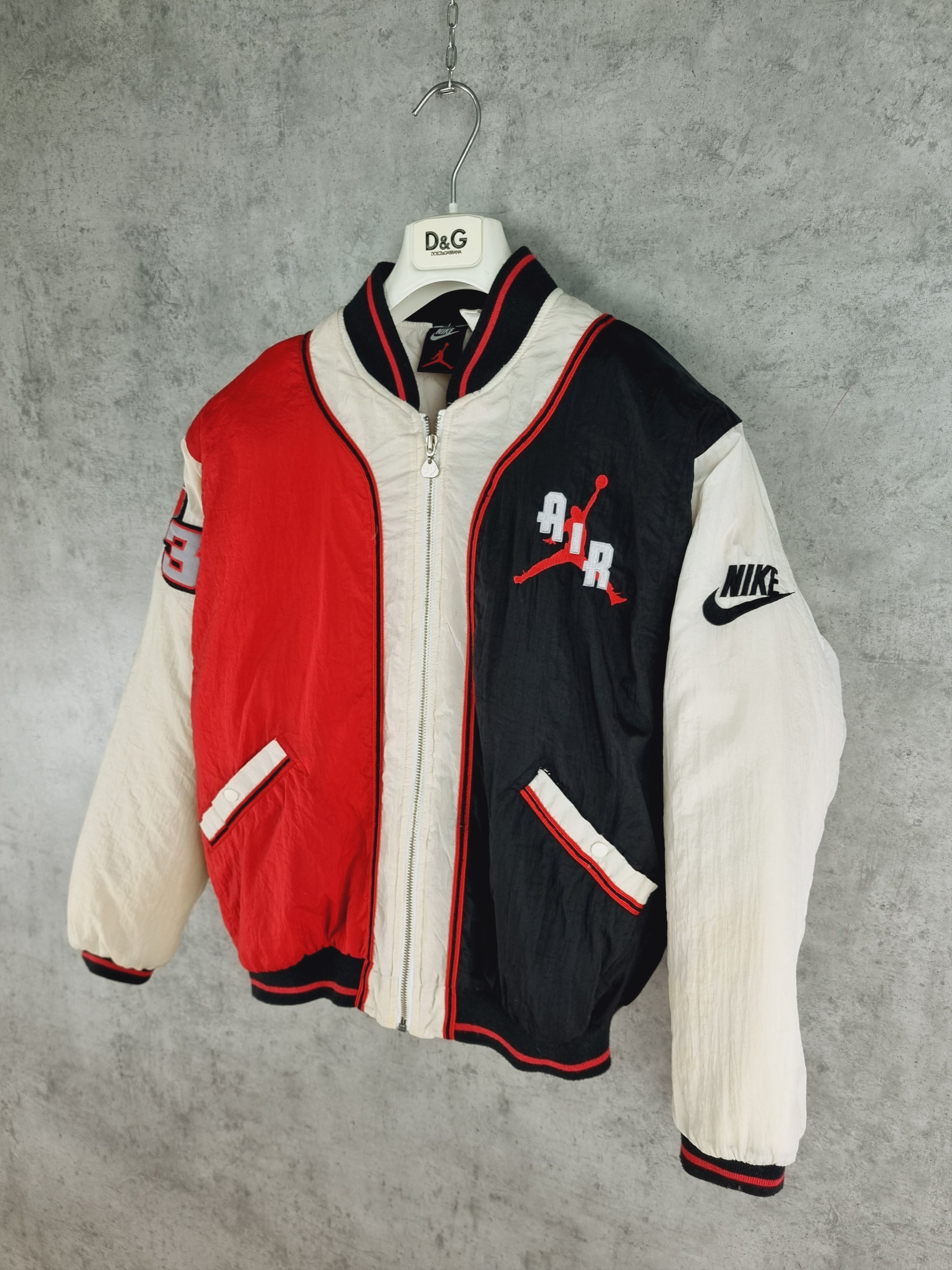 Jordan Brand × Nike × Vintage 90s Rare NIKE Air Jordan Vintage Nylon Light Jacket Size US S / EU 44-46 / 1 - 3 Thumbnail