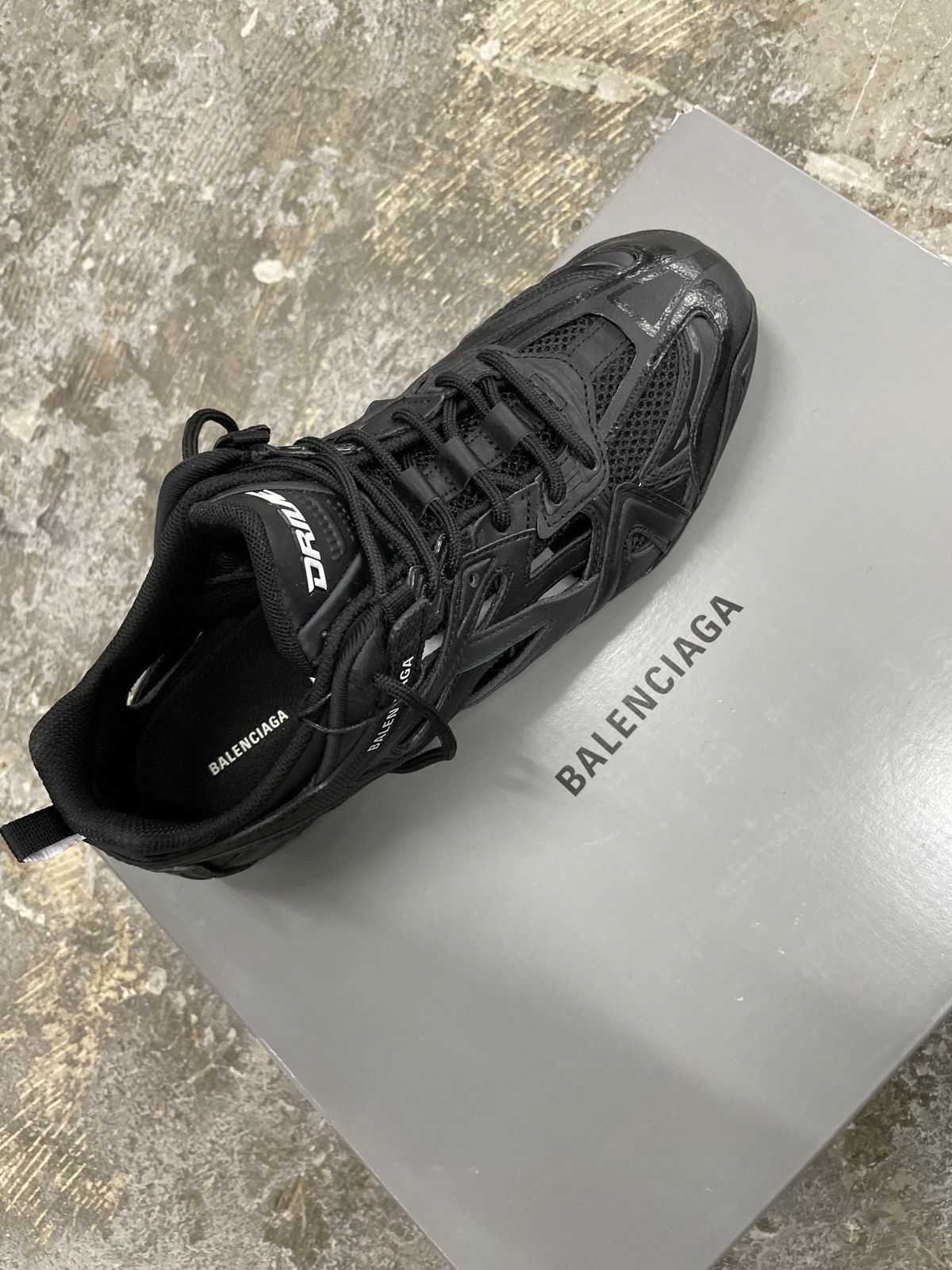 Balenciaga Balenciaga cut out sneakers 41 Size US 8 / EU 41 - 10 Thumbnail