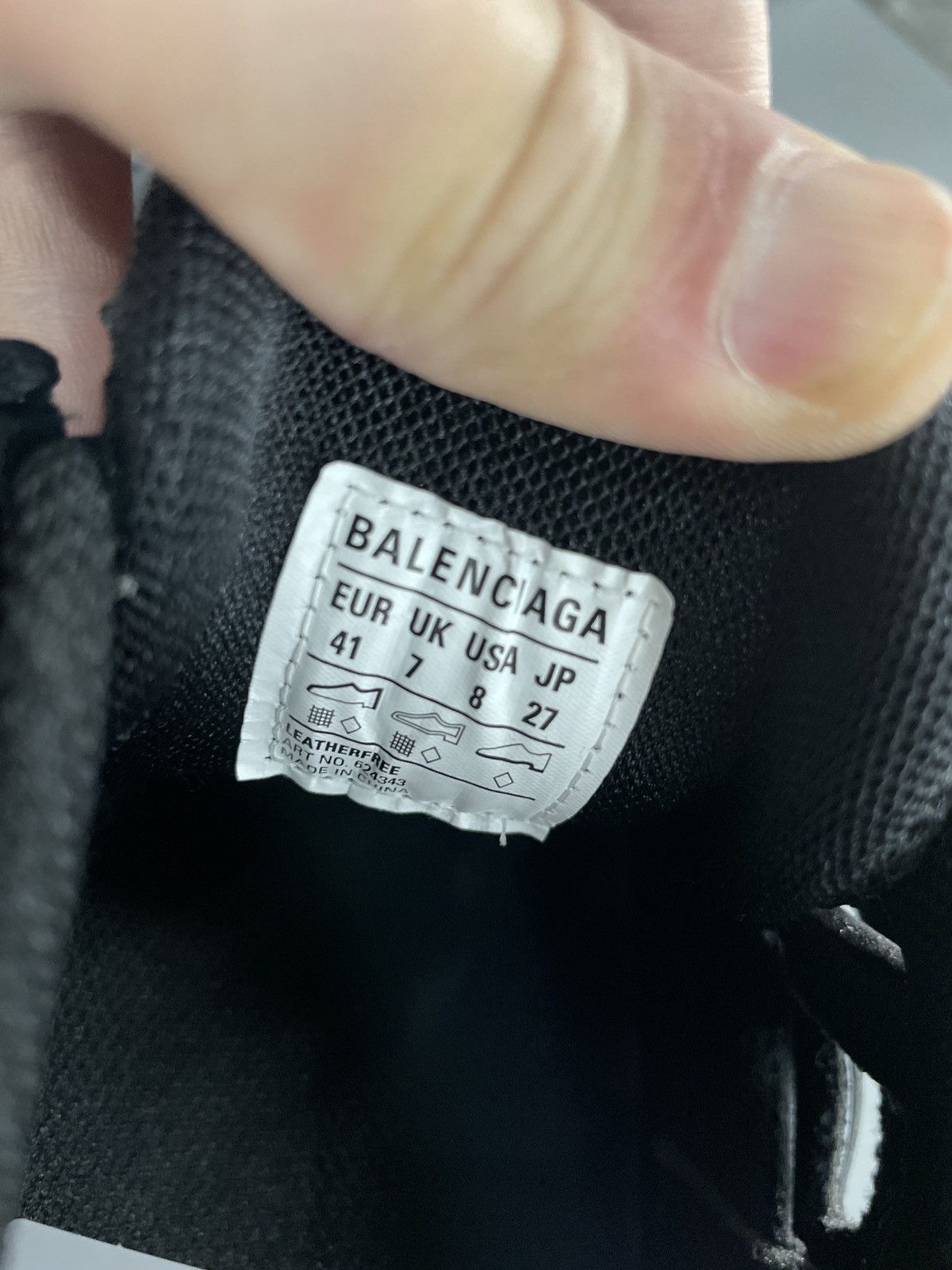 Balenciaga Balenciaga cut out sneakers 41 Size US 8 / EU 41 - 9 Thumbnail