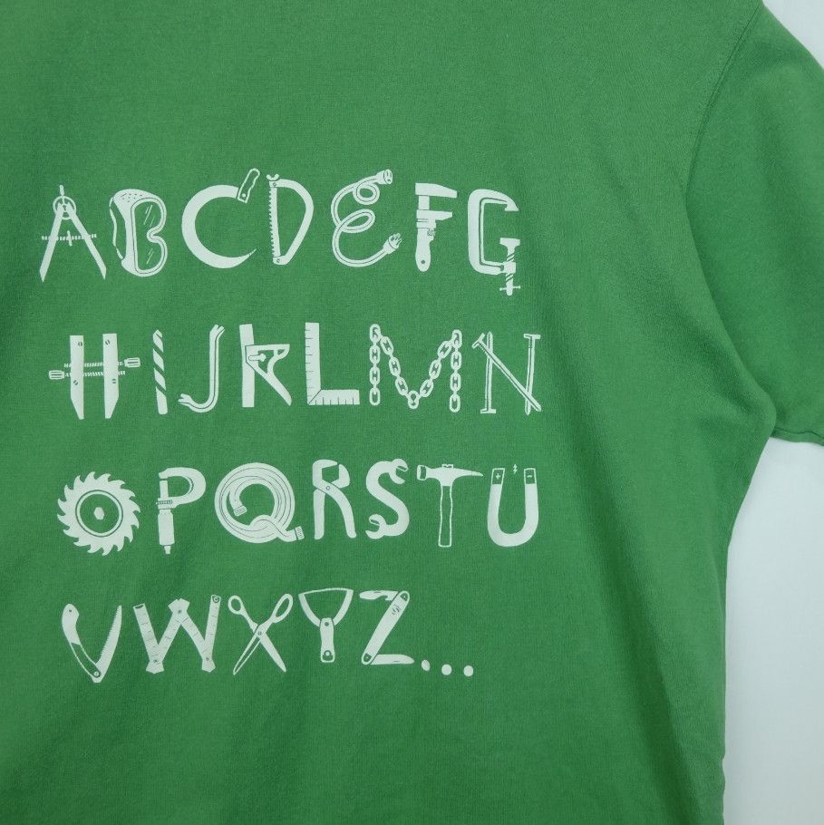Uniqlo UNIQLO x Linotype Library Toolbox Graphic T Shirt Size US M / EU 48-50 / 2 - 3 Thumbnail