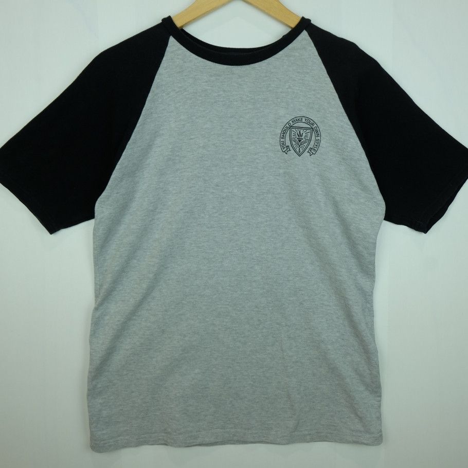 Uniqlo Vintage 90's UNIQLO Grey Raglan T Shirt Size US M / EU 48-50 / 2 - 2 Thumbnail