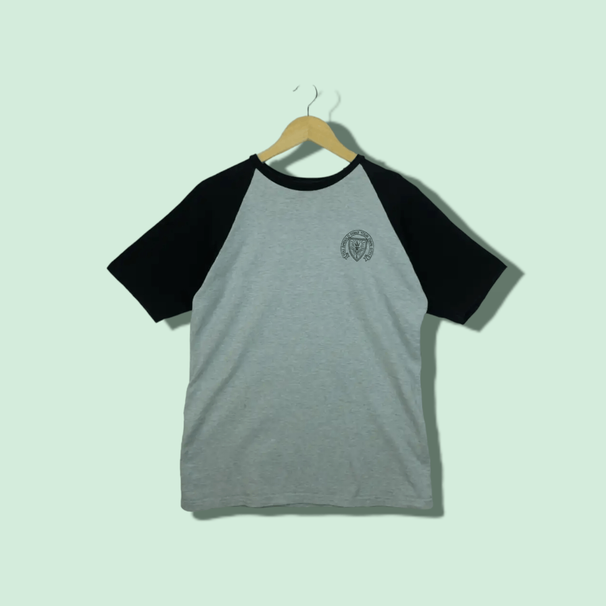 Uniqlo Vintage 90's UNIQLO Grey Raglan T Shirt Size US M / EU 48-50 / 2 - 1 Thumbnail