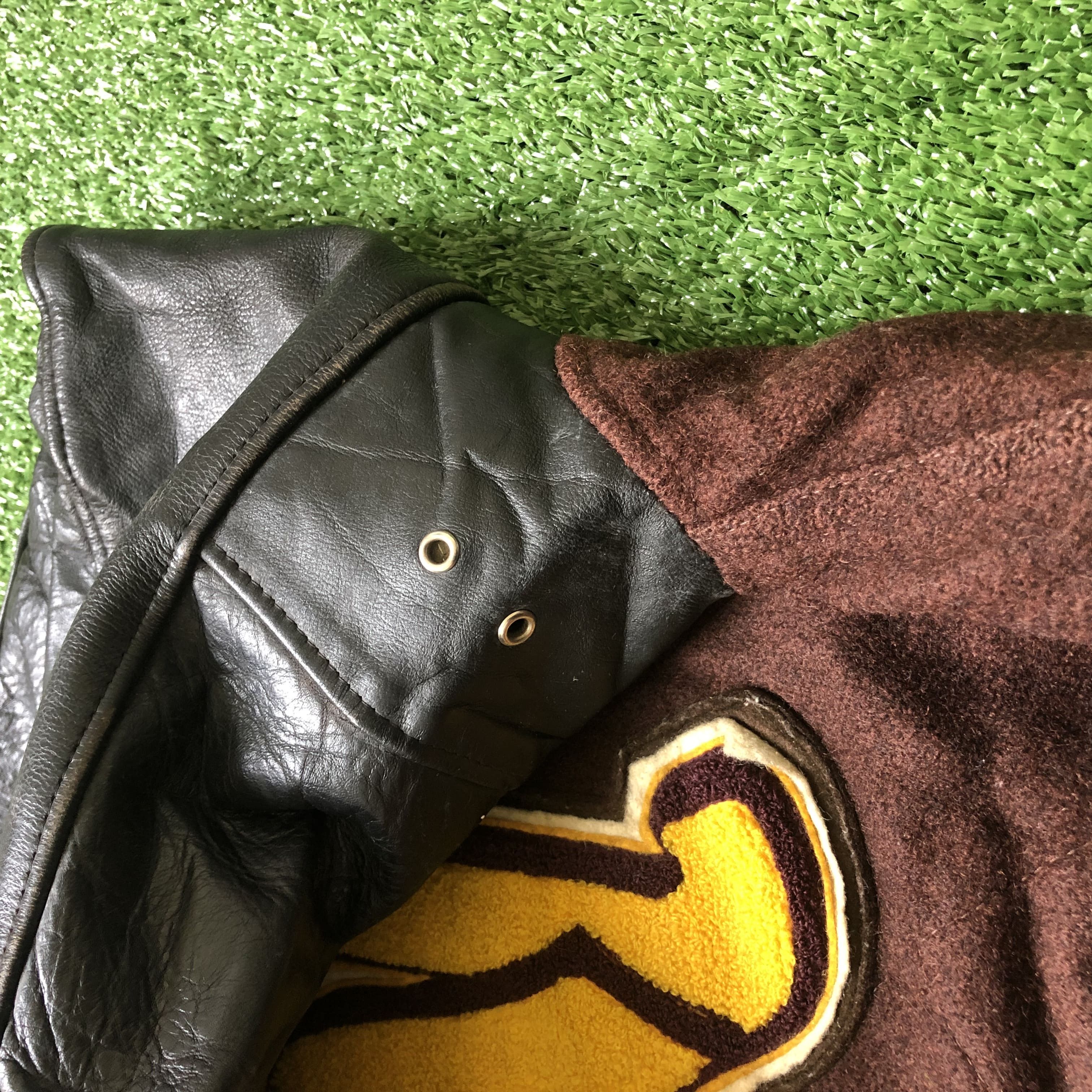Vintage Vintage AI Leather Sleeves Letterman Varsity Jacket Size US M / EU 48-50 / 2 - 11 Thumbnail