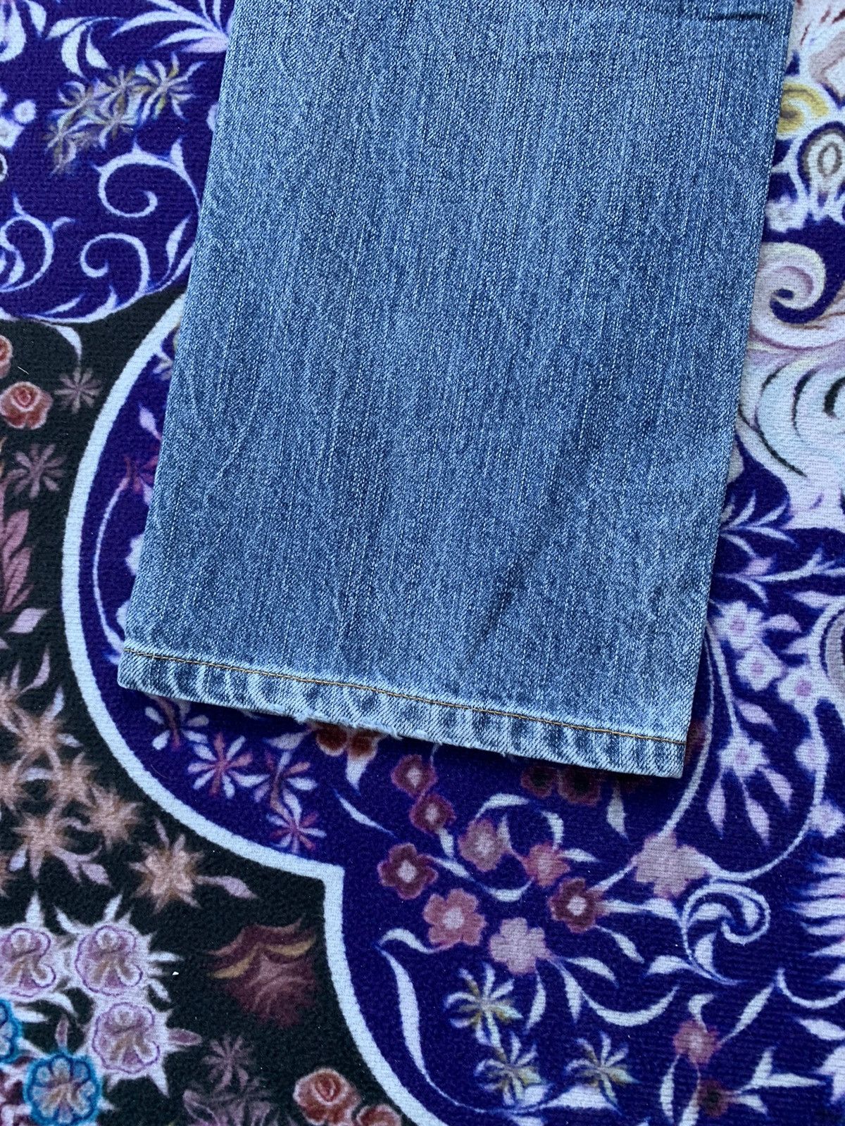 Japanese Brand Uniqlo UJ Faded Wash Denim Size US 33 - 8 Thumbnail