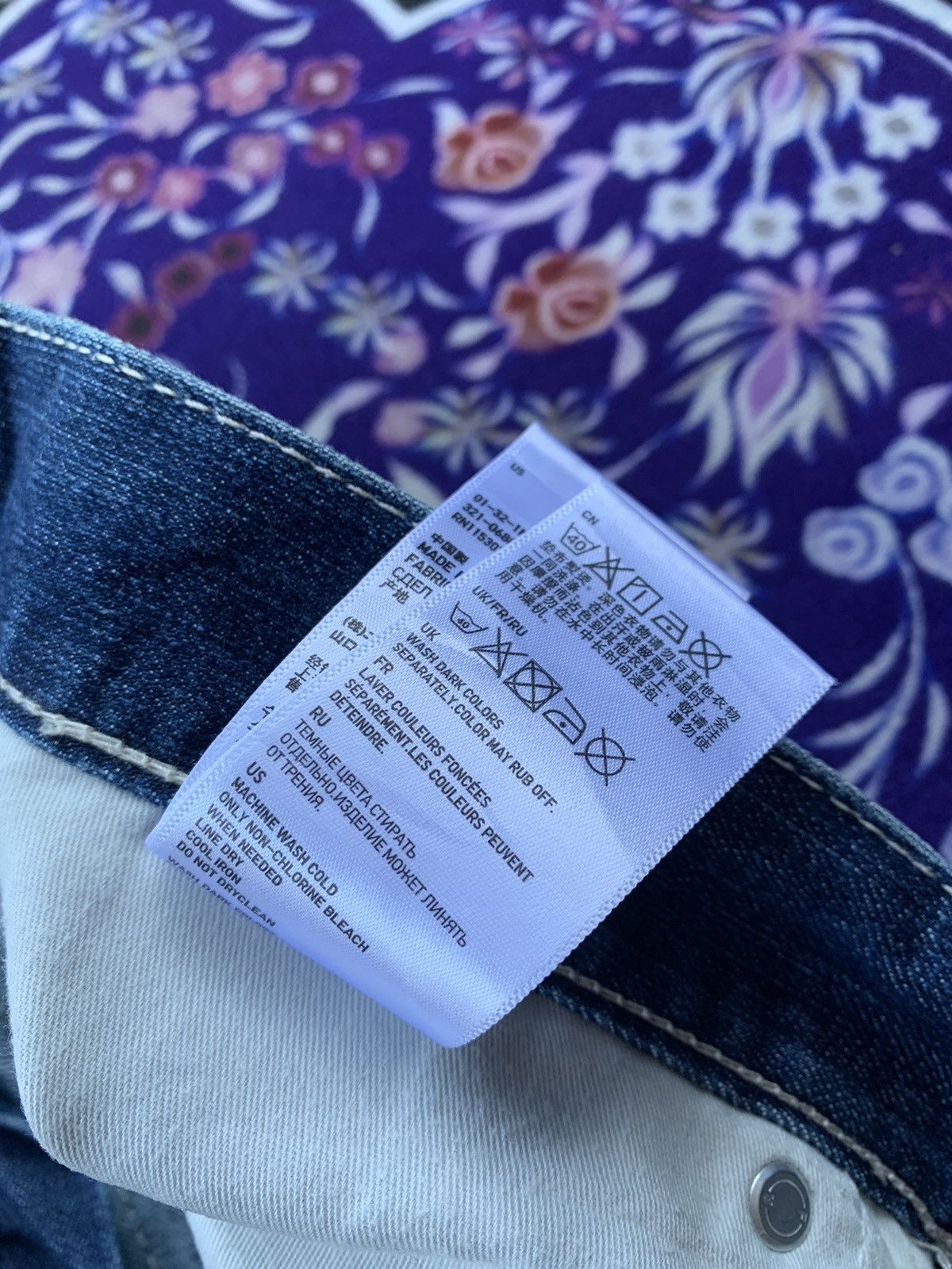 Japanese Brand Uniqlo UJ Faded Wash Denim Size US 36 / EU 52 - 7 Thumbnail