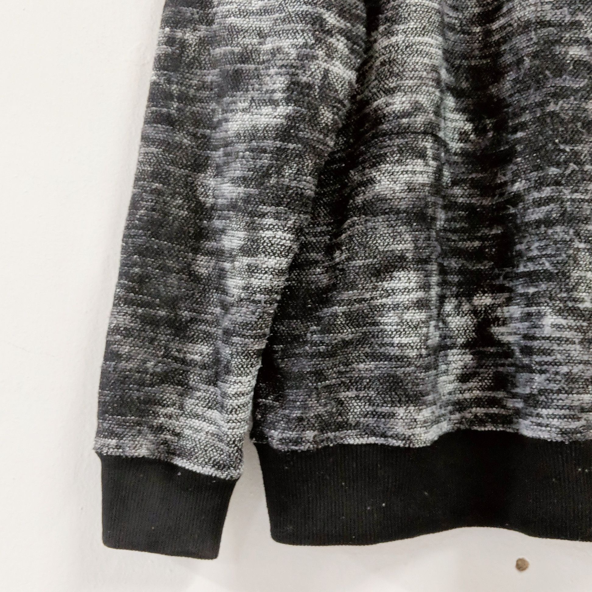 Japanese Brand Vintage Defective Struct Smoke Knitwear Sweater Size US L / EU 52-54 / 3 - 4 Thumbnail