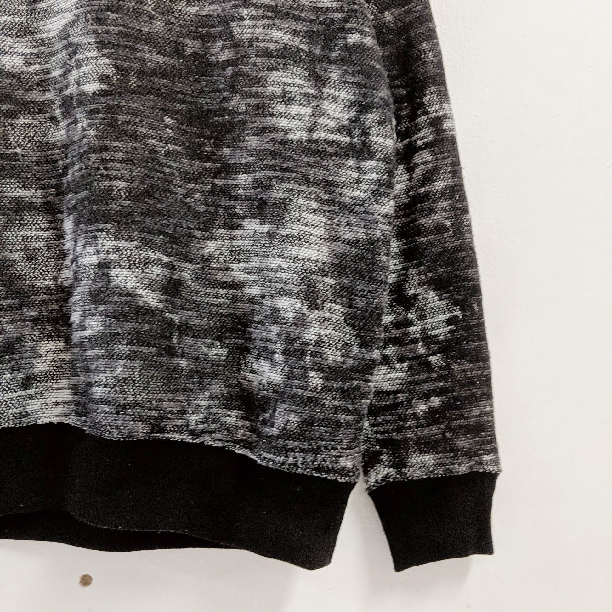 Japanese Brand Vintage Defective Struct Smoke Knitwear Sweater Size US L / EU 52-54 / 3 - 9 Thumbnail