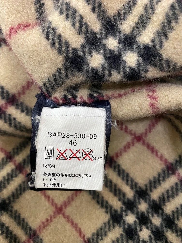 Burberry × Vintage SUN FADDED VINTAGE BURBERRY LONDON DISTRESSED JACKET Size US M / EU 48-50 / 2 - 15 Thumbnail