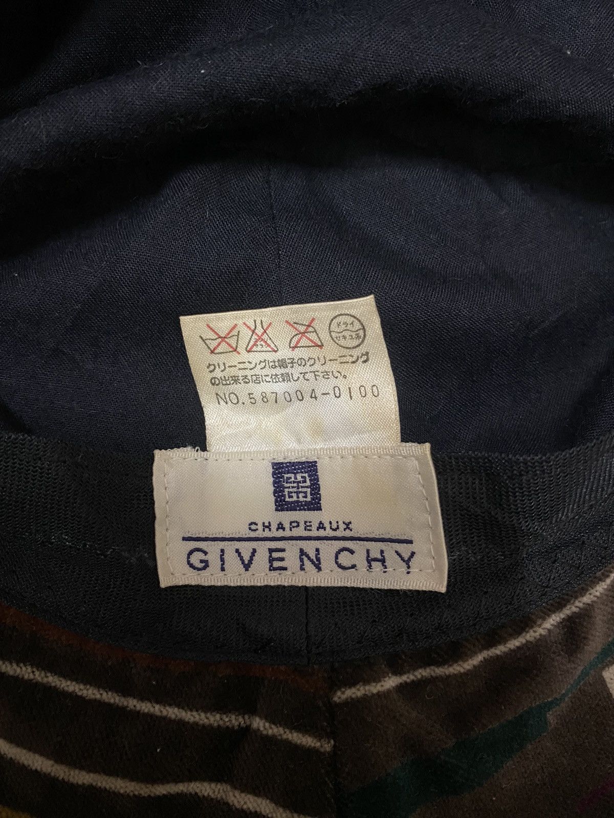 Givenchy RARE❗️VINTAGE GIVENCHY BUCKET HAT Size ONE SIZE - 7 Thumbnail