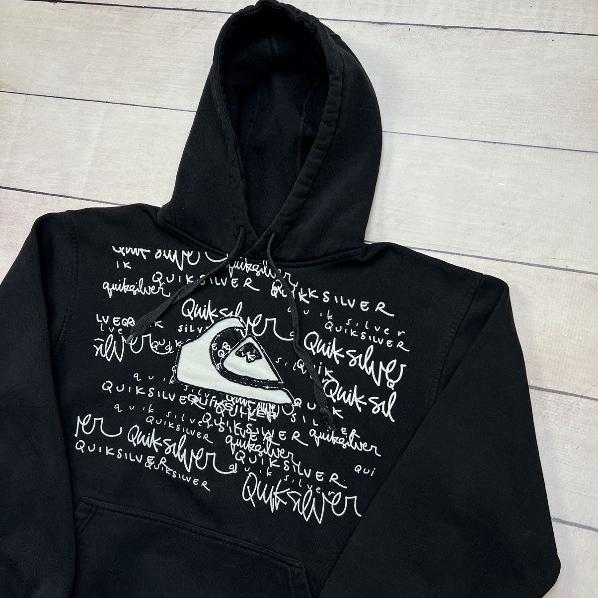Quicksilver Vintage Quicksilver Quiksilver Black Hoodie Big Logo Size US M / EU 48-50 / 2 - 3 Thumbnail