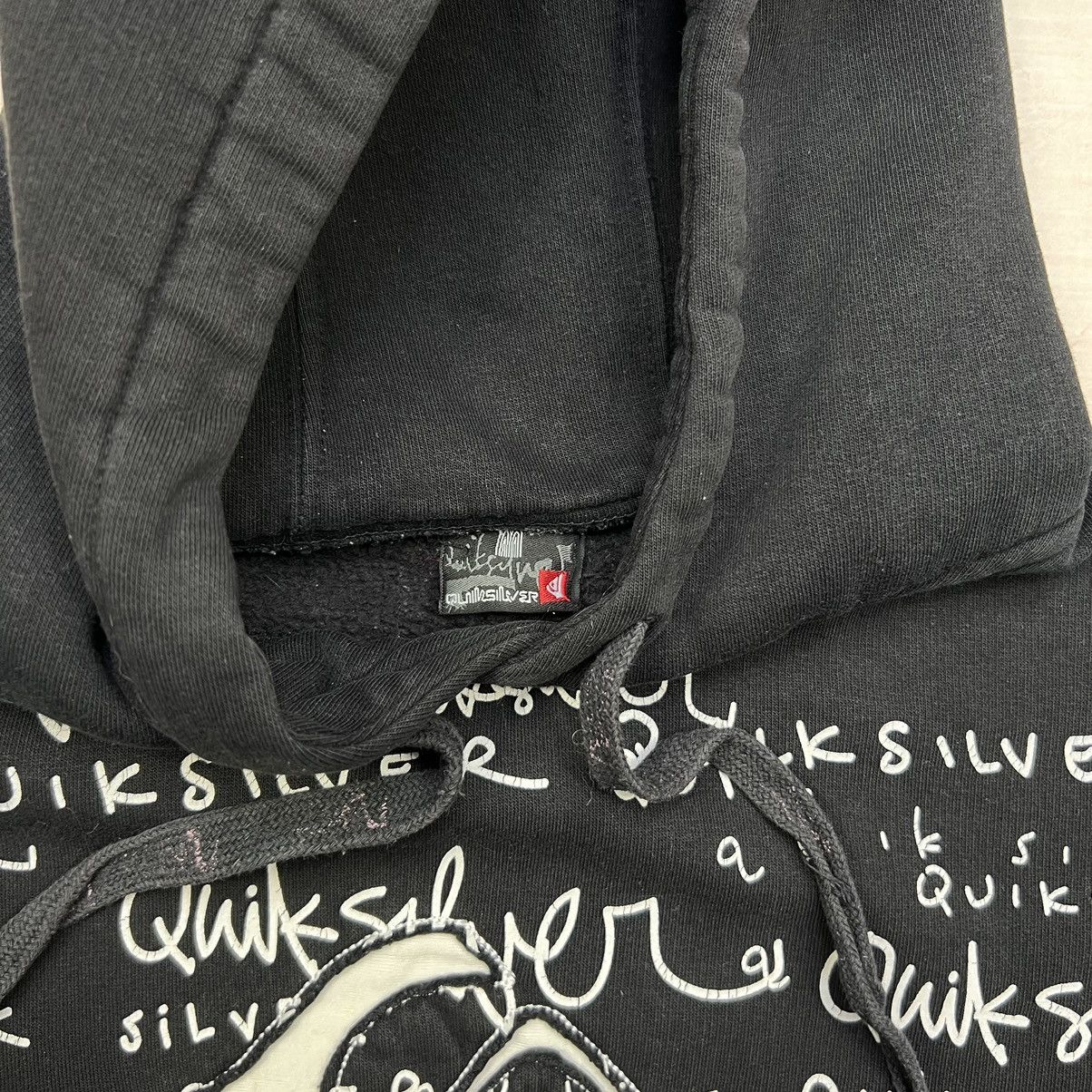 Quicksilver Vintage Quicksilver Quiksilver Black Hoodie Big Logo Size US M / EU 48-50 / 2 - 5 Thumbnail