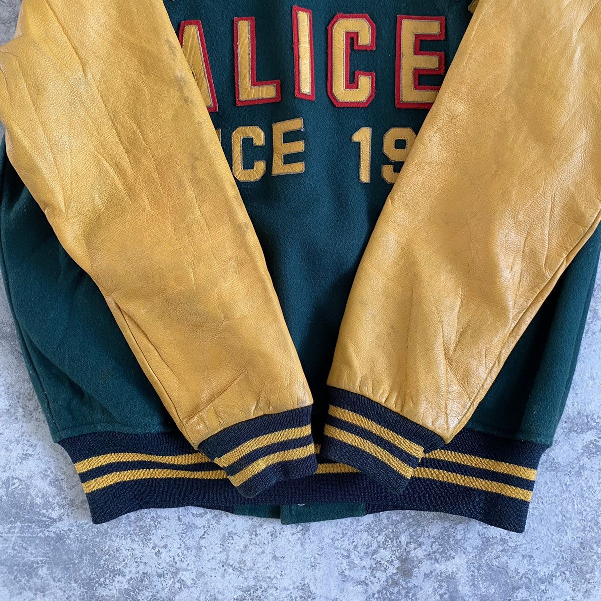 Vintage Vintage Aoyamagakuin Letterman Varsity Jacket Wool Size US S / EU 44-46 / 1 - 12 Thumbnail