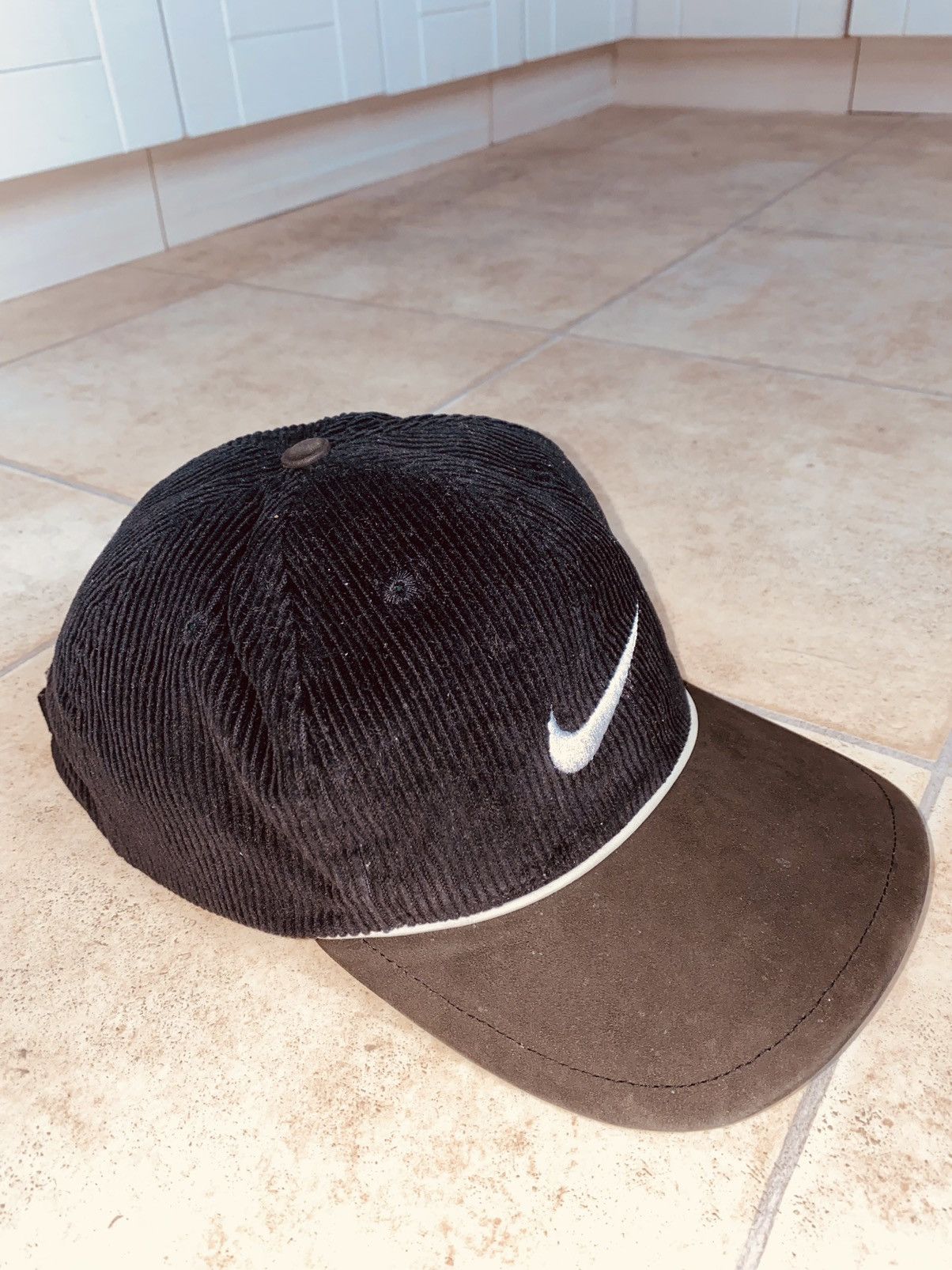 Nike × Vintage Nike 90s Corduroy Cap Tn Jordan Challenge Court ACG Size ONE SIZE - 2 Thumbnail