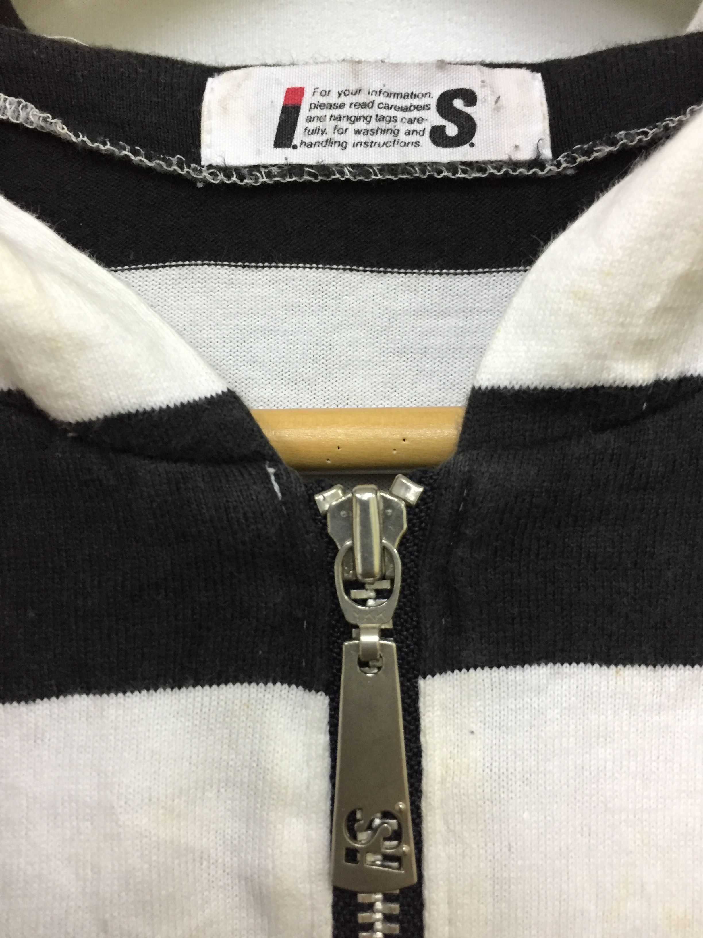 Issey Miyake 90'S I.S Issey SPORT border prisoner stripe hoodie Size US M / EU 48-50 / 2 - 8 Thumbnail